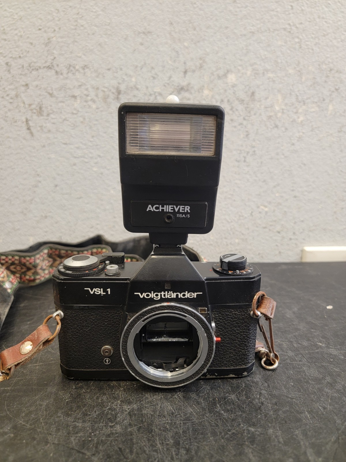 Voigtlander VSL 1 35 mm SLR Film Camera  Untested  For Parts.
