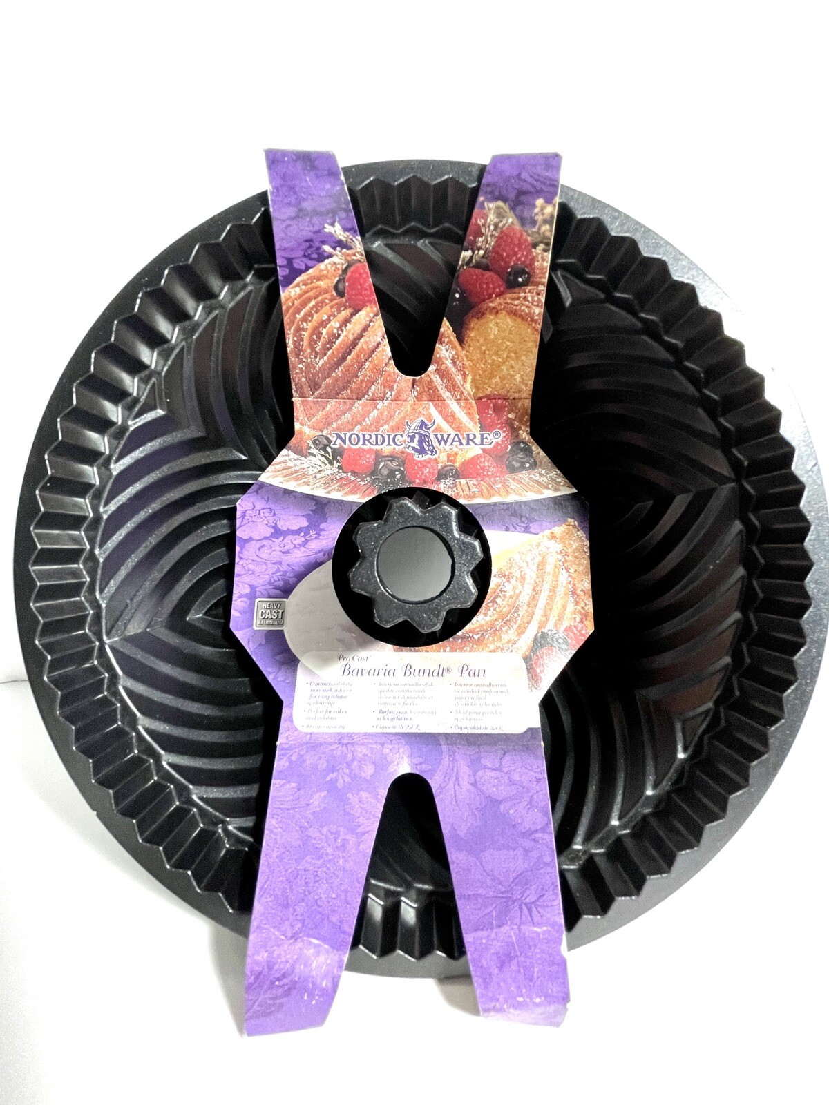 NEW Nordic Ware Professional Series Heavy Cast Aluminum 10 Cup BAVARIA Bundt Pan NEW Nordic Ware Professional Series Heavy Cast Aluminum 10 Cup BAVARIA Bundt Pan