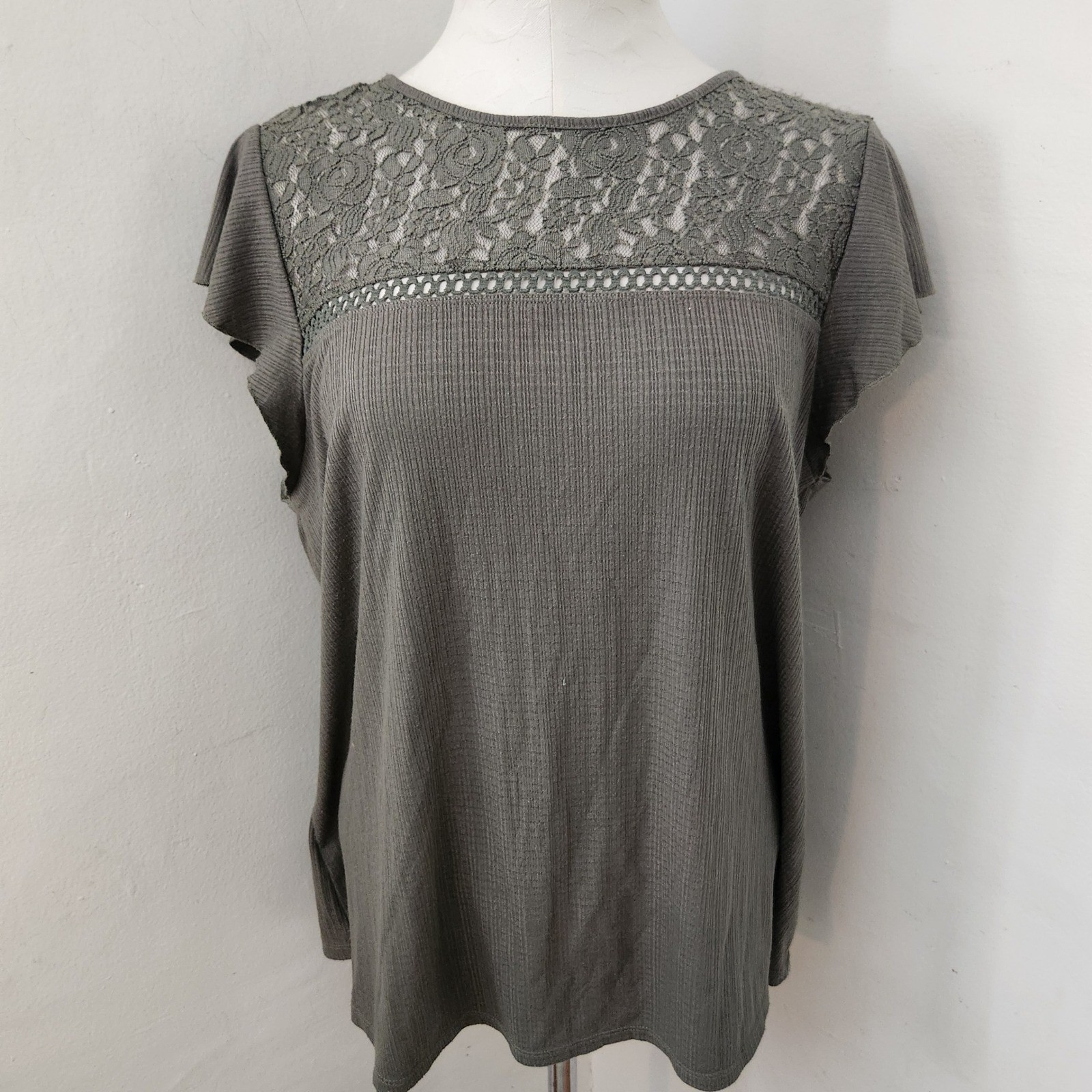 Torrid Womens Olive Green Ribbed Lace Yoke Flutter Sleeve Top Size 1 Plus L XL