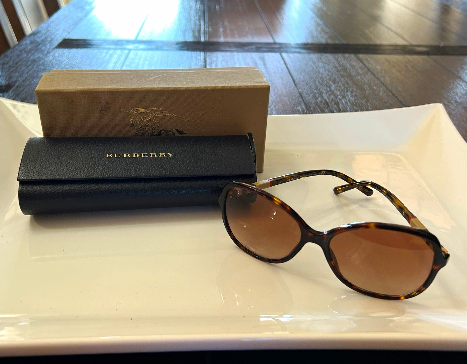 Burberry BE4197 Women\'s Square Tortoise Sunglasses Gradient UV400