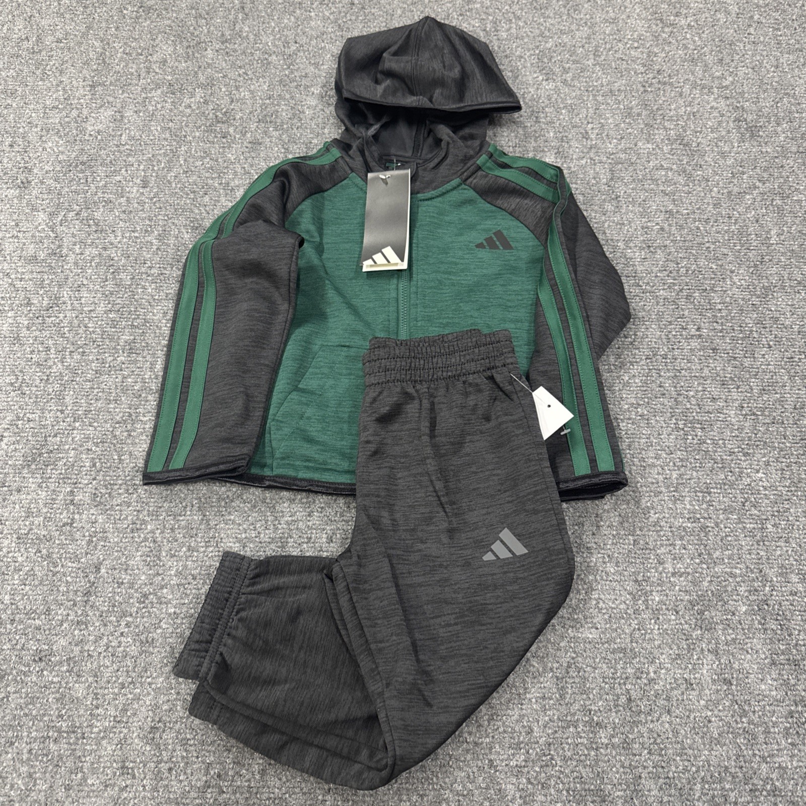 Adidas 3S Poly Fleece JKT Joggers Set (KL6728) AG11361 BLK/GRN Boys 3T Adidas 3S Poly Fleece JKT Joggers Set (KL6728) AG11361 BLK/GRN Boys 3T