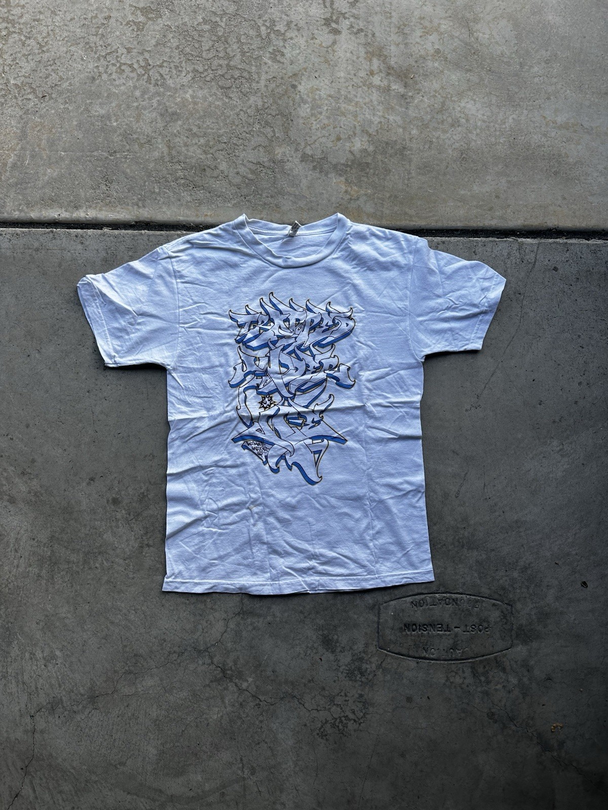 Trapped under ice graff tshirt
