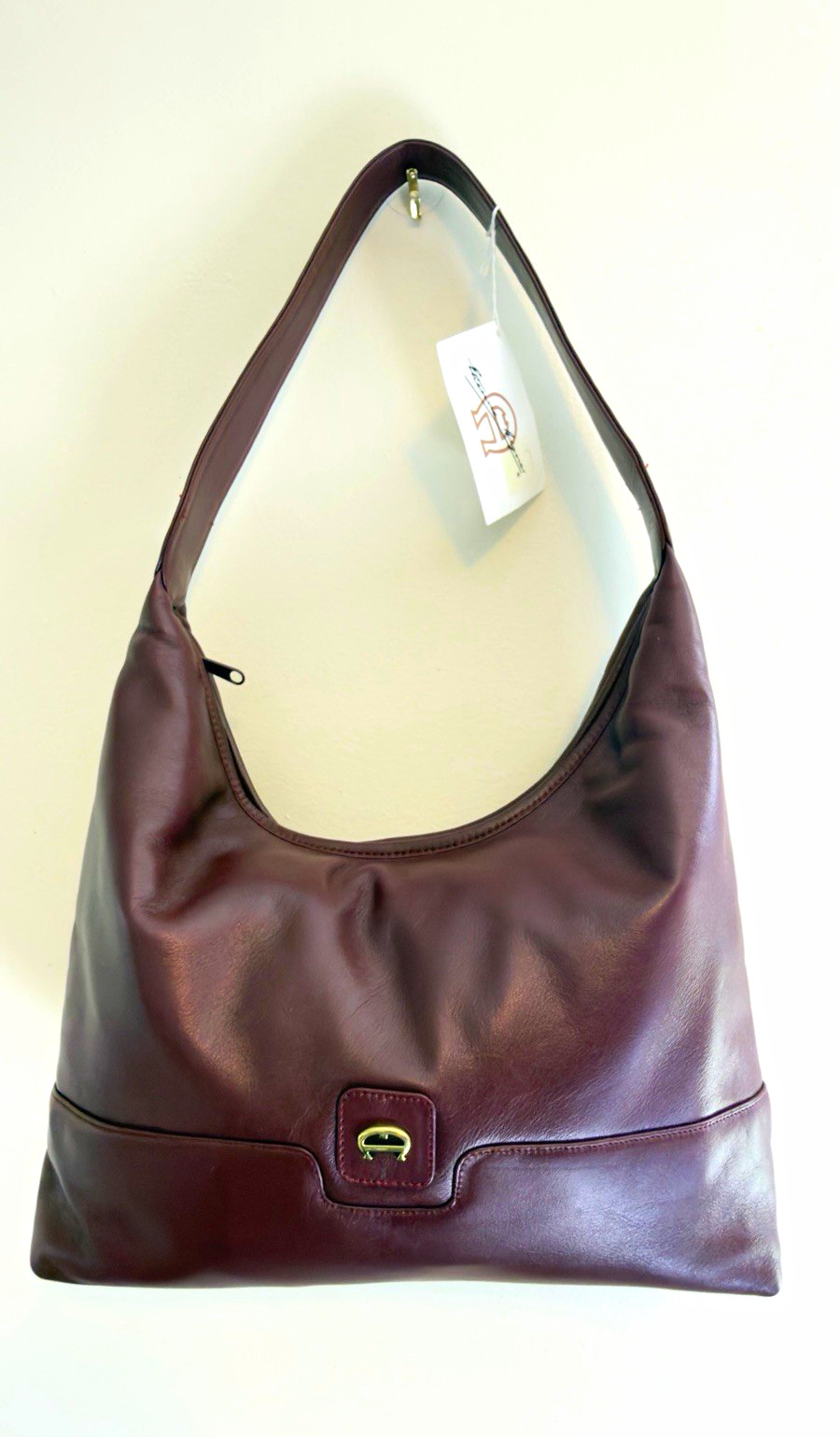 Vintage ETIENNE AIGNER Oxblood Burgundy Smooth Leather Hobo Shoulder Bag NWT