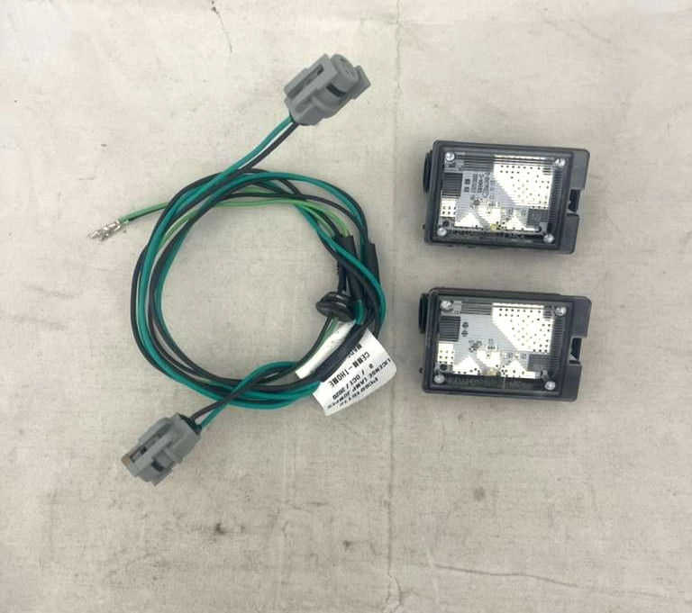 14-19 Dodge Durango License Plate Lamp (Both Sides) With Harness 68370520AA OEM 14-19 Dodge Durango License Plate Lamp (Both Sides) With Harness 68370520AA OEM