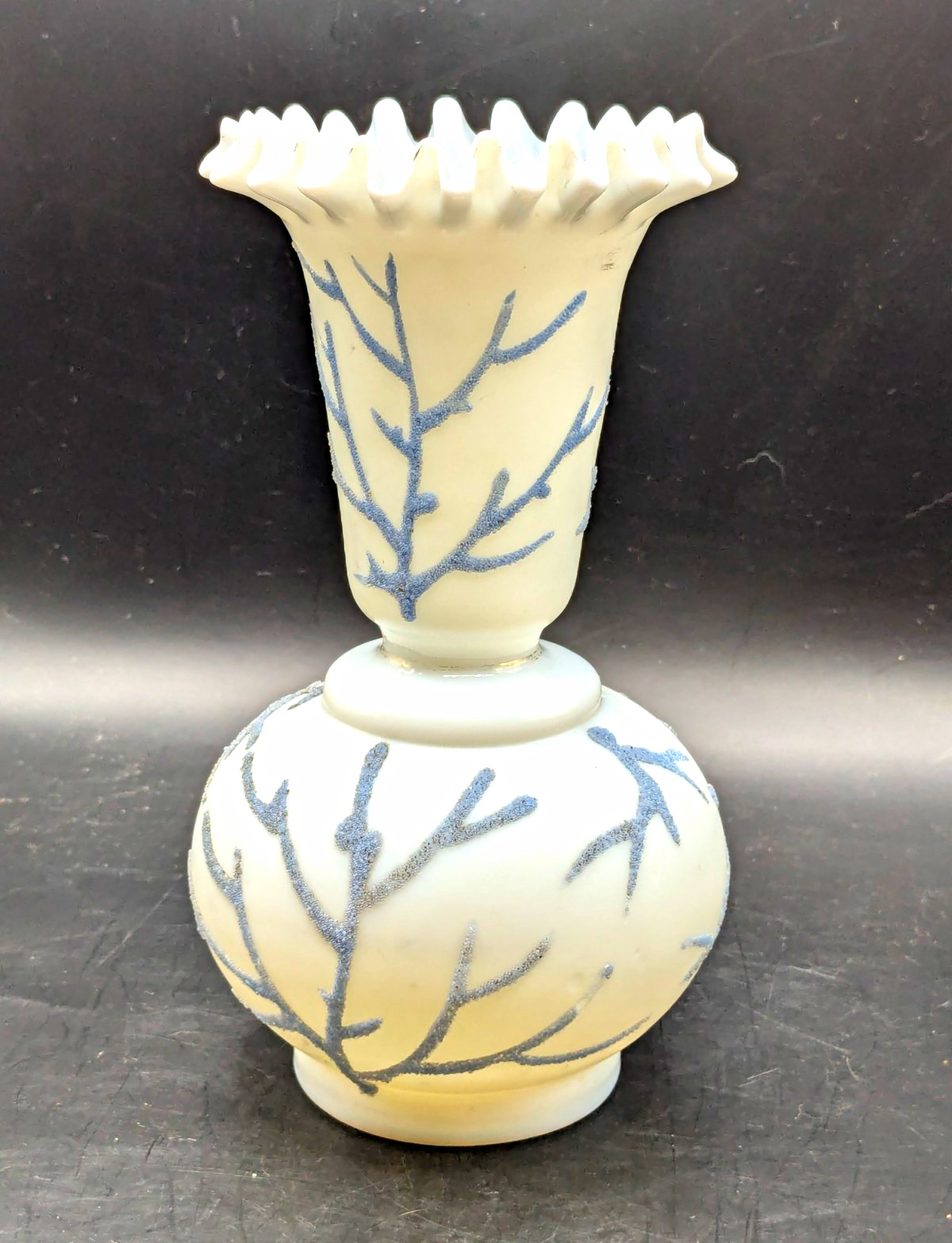Antique Mt Washington Glass Coralene Seaweed Custard Glass Vase 7\