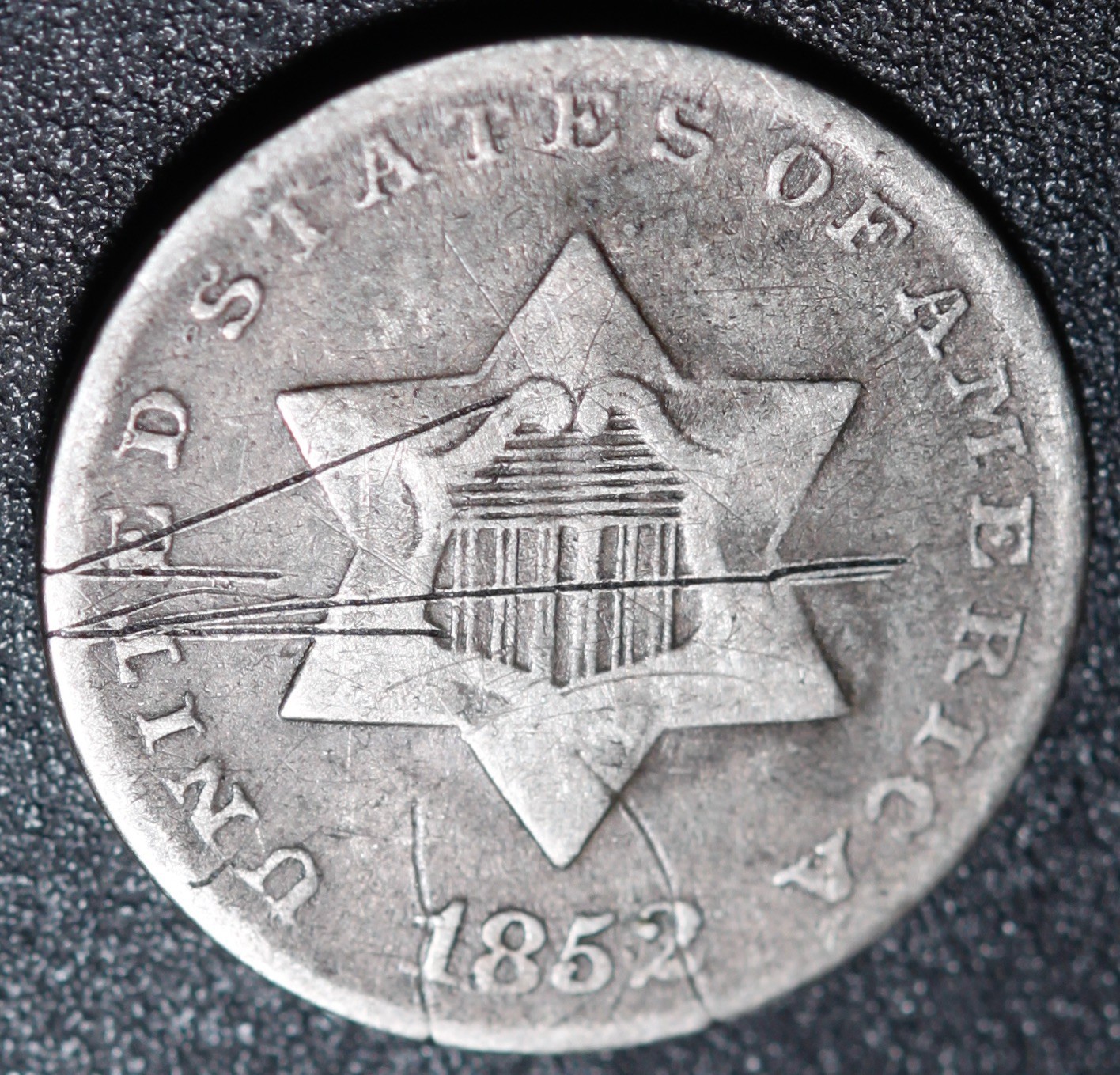 1852 THREE 3 CENT SILVER TRIME 1852 THREE 3 CENT SILVER TRIME