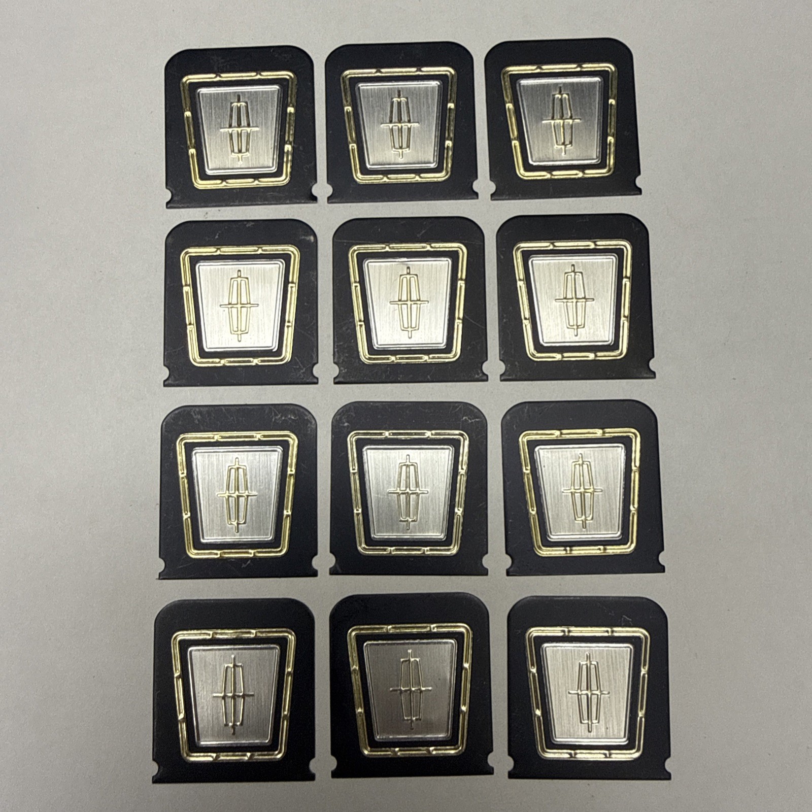 Lincoln Car Auto Vintage Emblem Lot Of 12 - Aluminum -