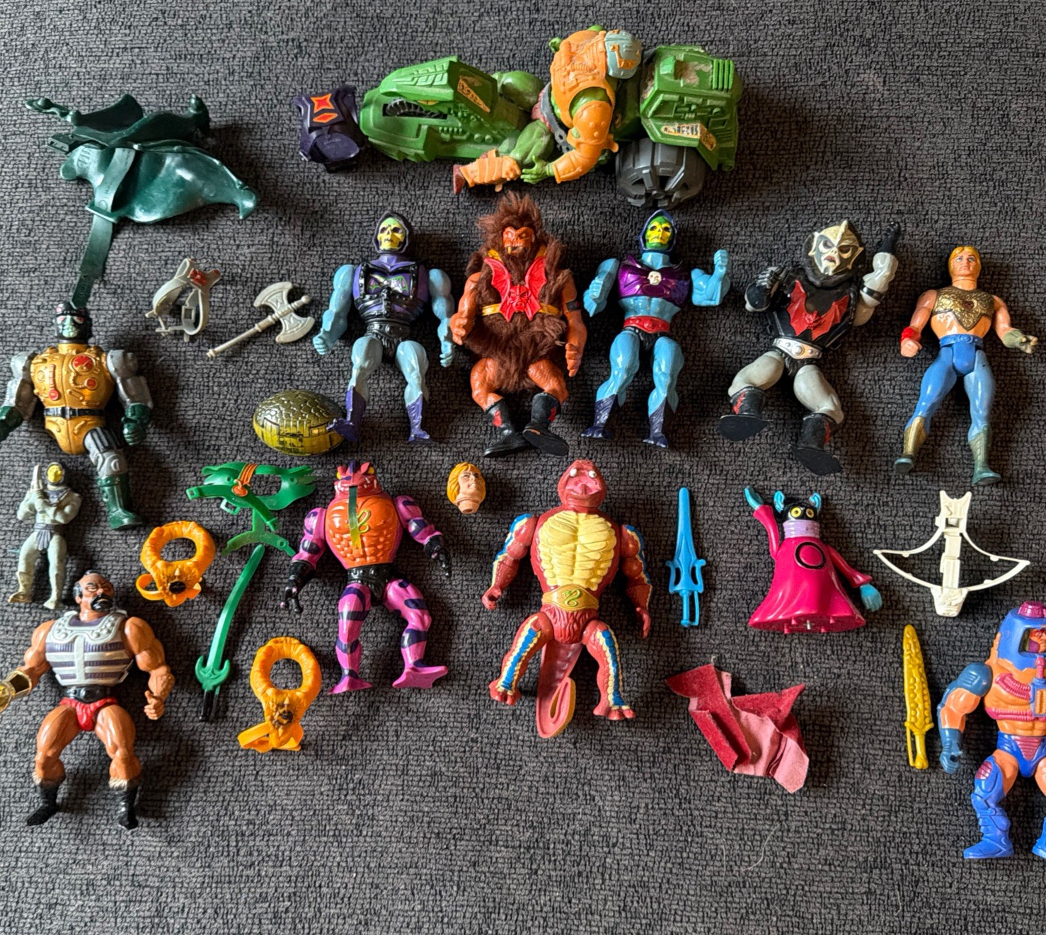 MOTU Vintage Action Figures Lot And Accessories And Vehicle MOTU Vintage Action Figures Lot And Accessories And Vehicle