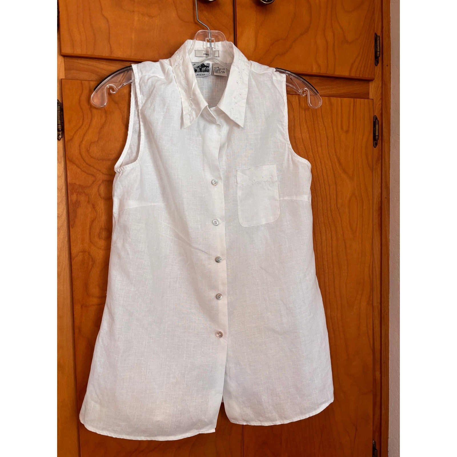 Vintage Edward 100% Irish linen sleeveless button-front blouse