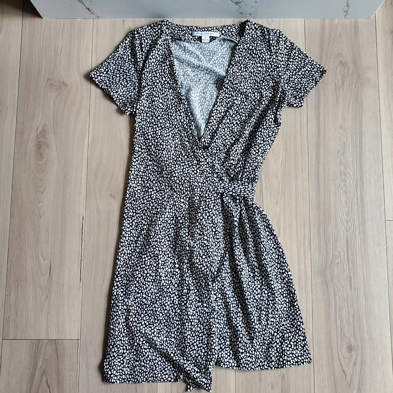 Diane von Furstenberg Wrap Dress Womens 12 Black Silk Cotton New Julian Leopard