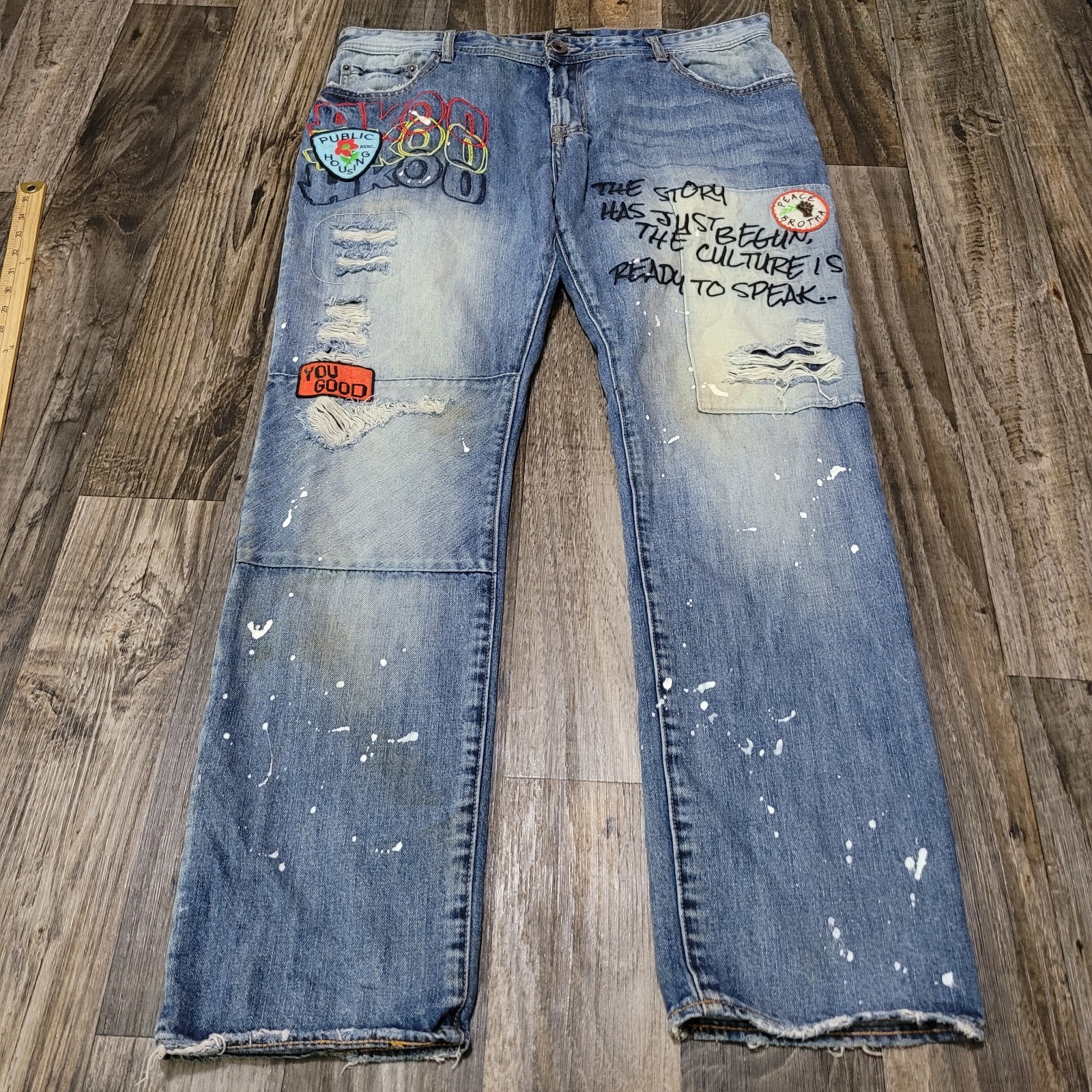 Men’s Akoo distressed jeans Embroidered Hip Hop Brotherhood size 36 