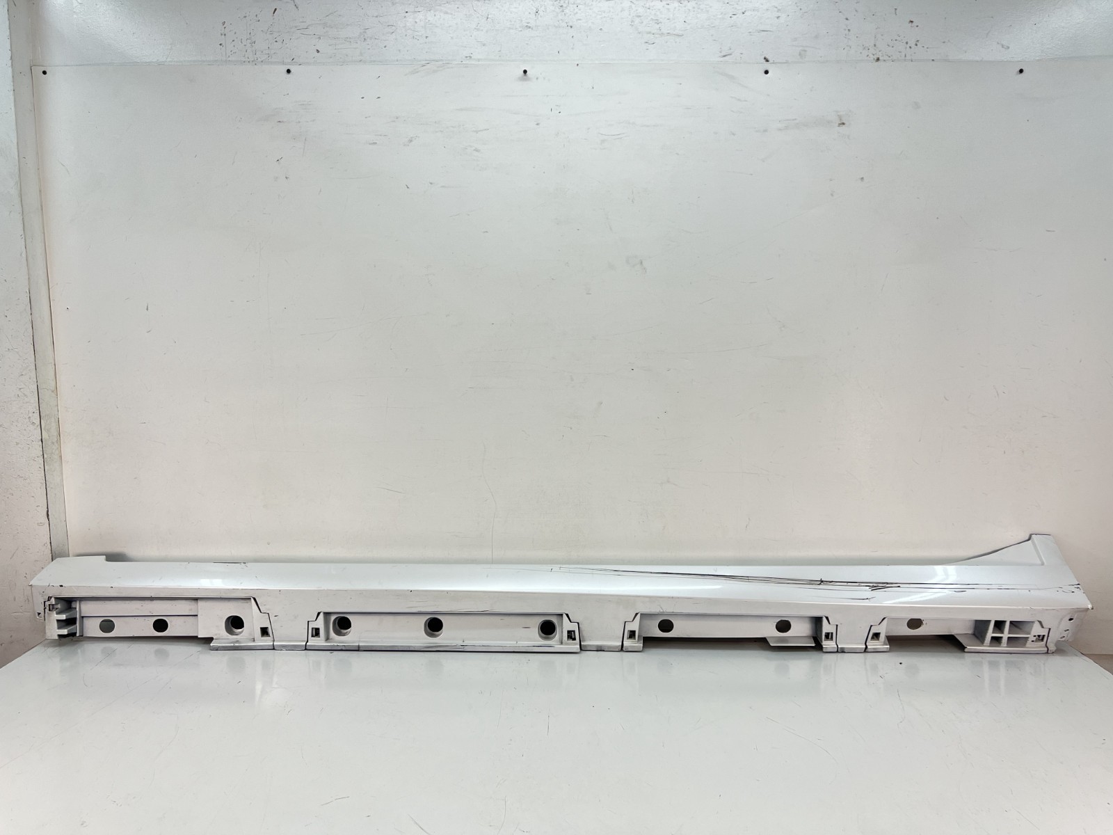 2019-2024 Lexus ES300H ES350 ES200 Left Driver Side Skirt Rocker Panel OEM 2019-2024 Lexus ES300H ES350 ES200 Left Driver Side Skirt Rocker Panel OEM