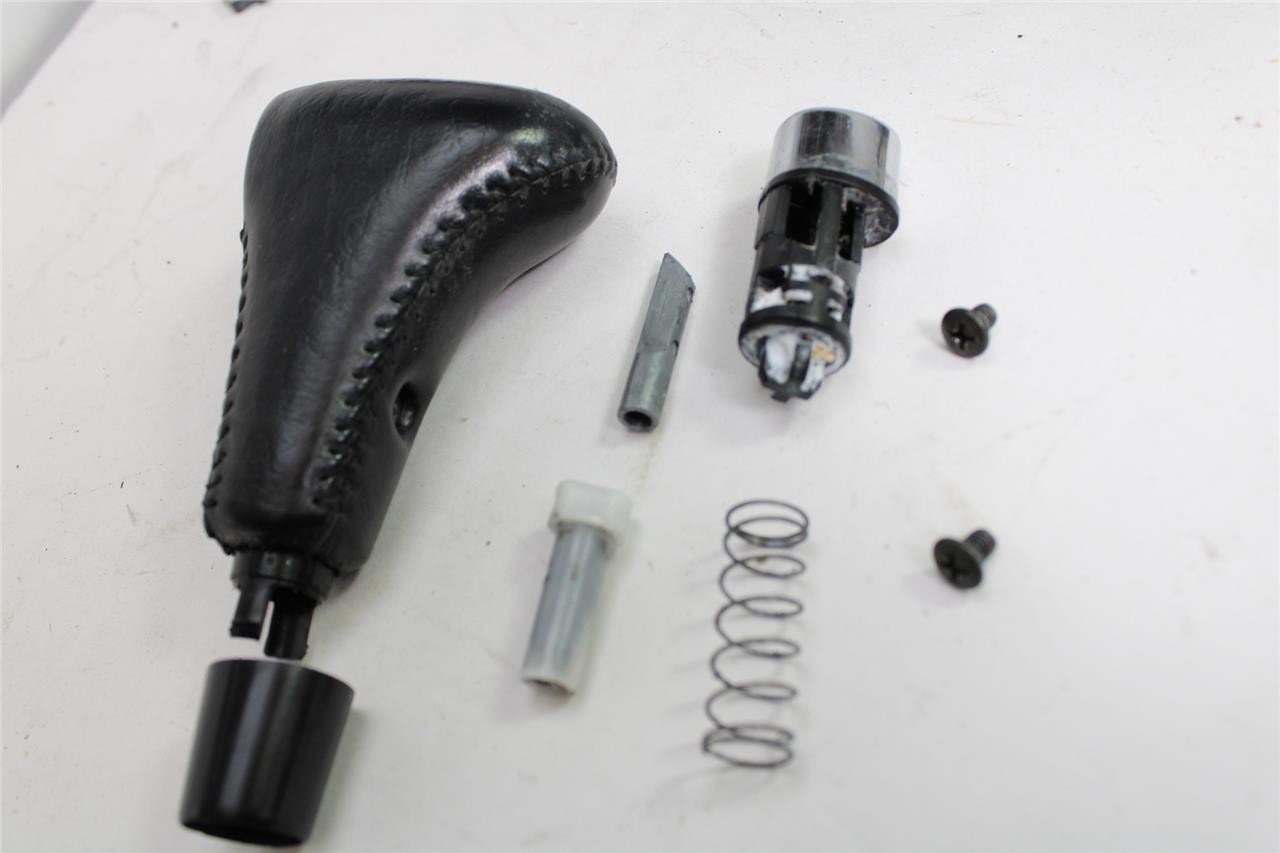 1998-2002 ONLY, Honda ACCORD -AUTOMATIC Shift KNOB Assembly OEM \'98 \'99 00 01 02