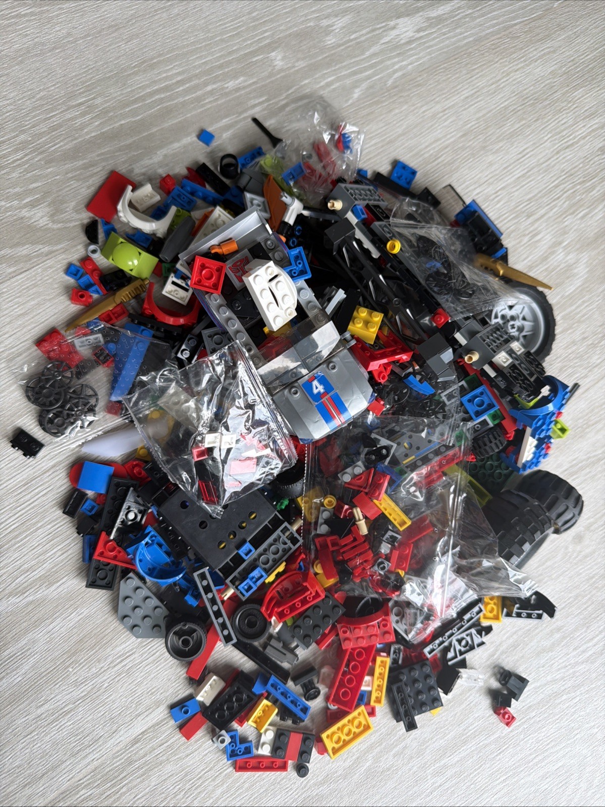 LEGO Bulk Lot - Variety 2.5-3 Lbs Mixed Sets LEGO Bulk Lot - Variety 2.5-3 Lbs Mixed Sets
