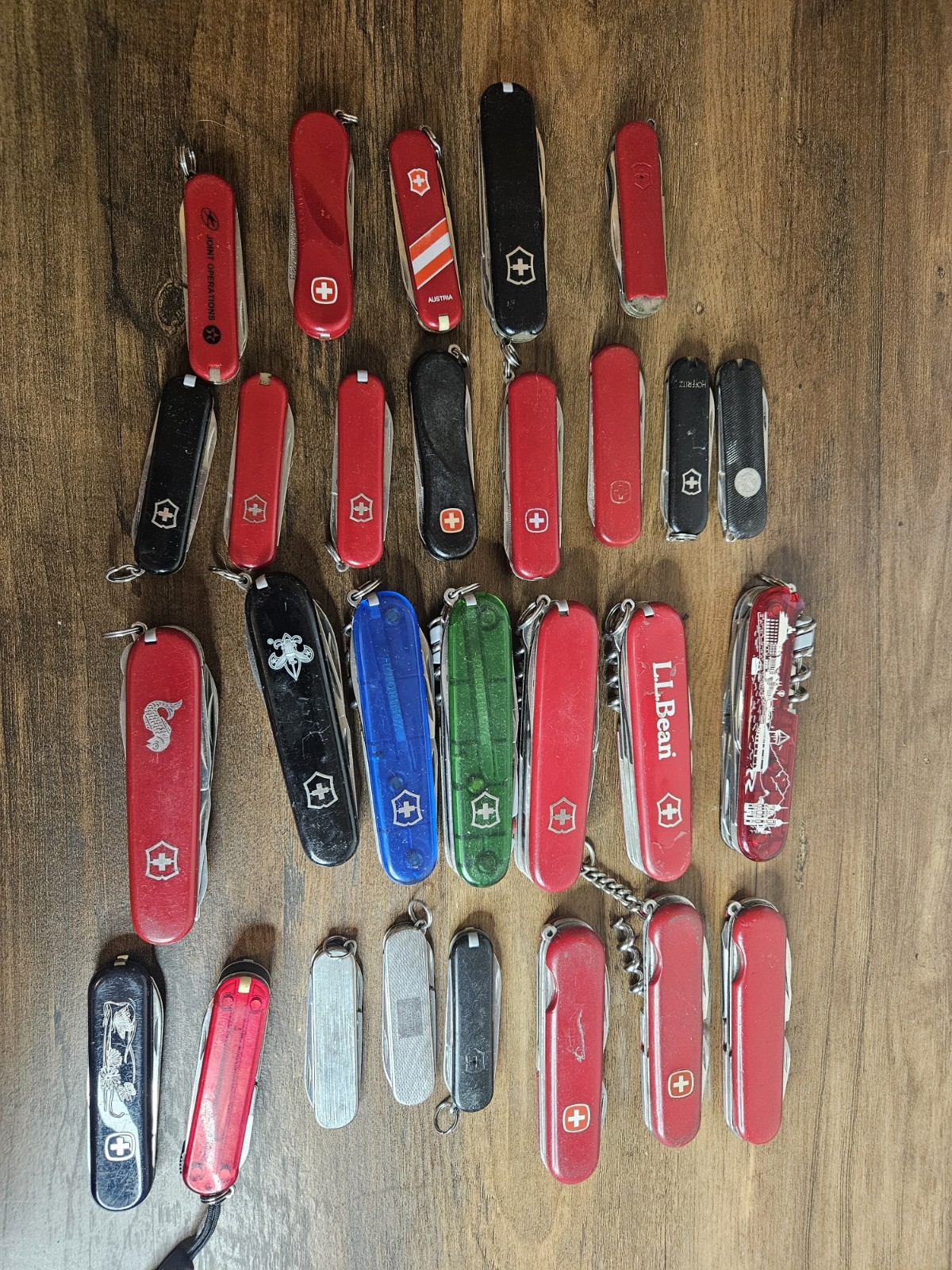 Lot Of Vintage Wenger And Victorinox Multitools