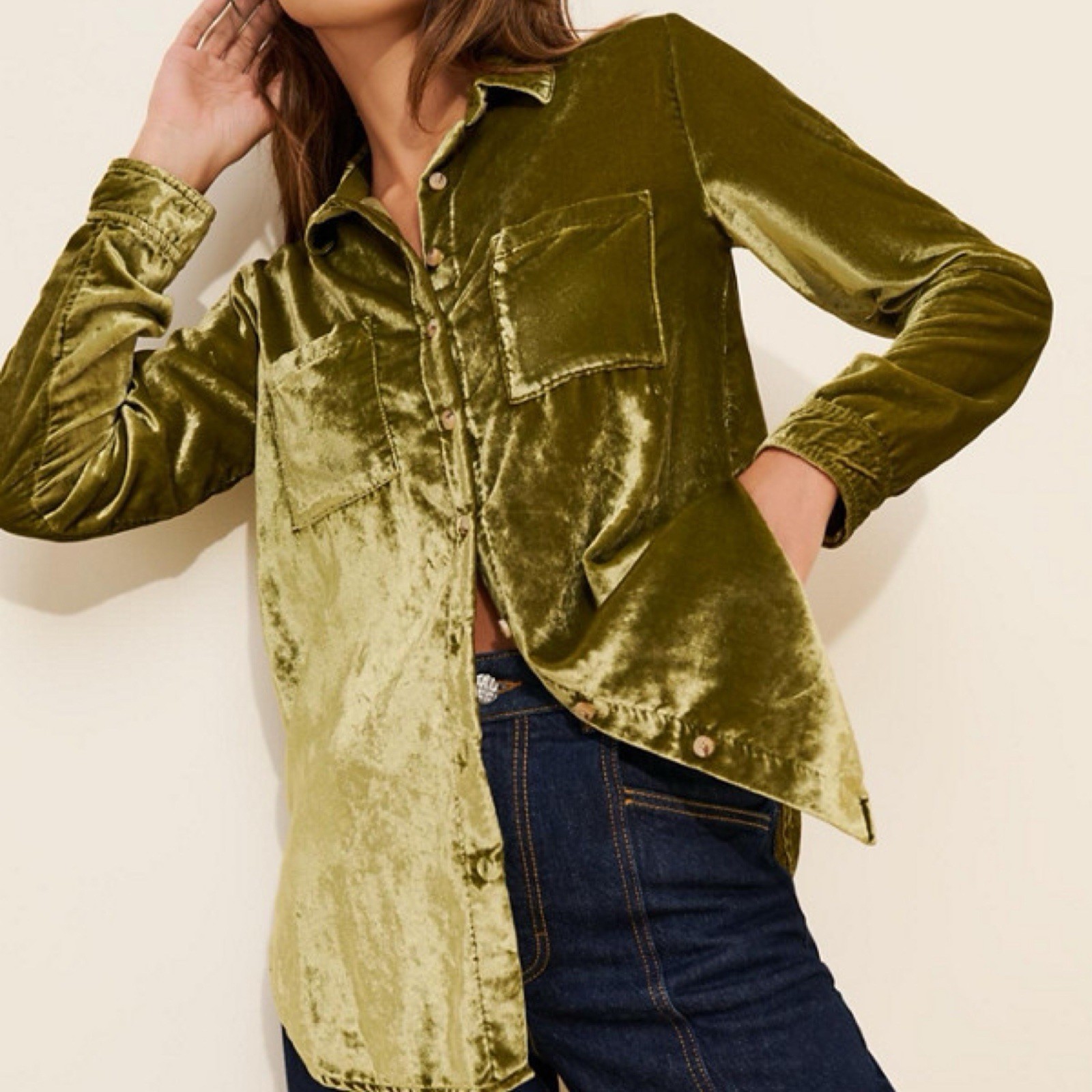 Anthropologie Large Pilcro Relaxed Velvet Long Sleeve Buttondown Shirt Top Green Anthropologie Large Pilcro Relaxed Velvet Long Sleeve Buttondown Shirt Top Green