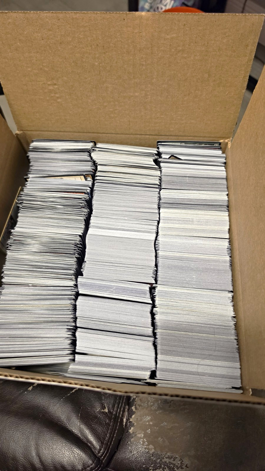 Huge Magic The Gathering Bulk Mixed Card Lot 20lbs Unsearched Huge Magic The Gathering Bulk Mixed Card Lot 20lbs Unsearched
