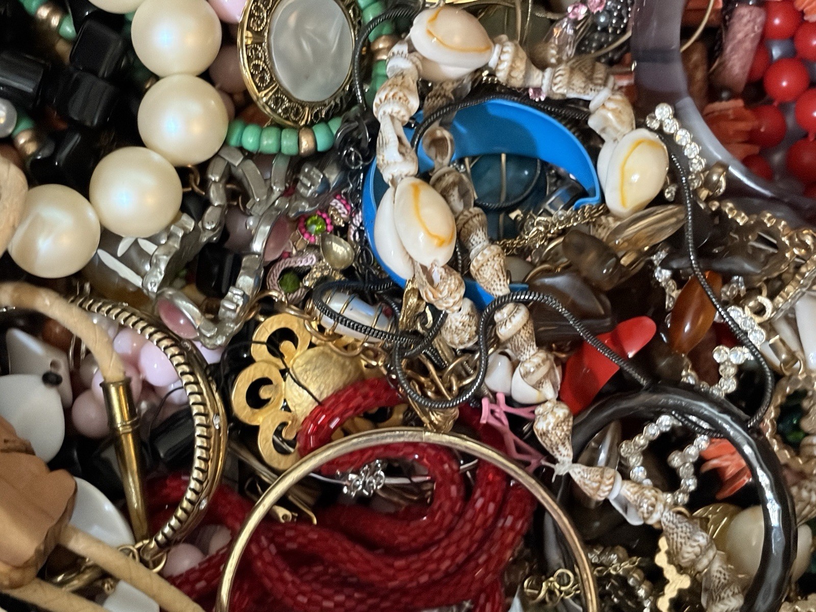 HUGE Vintage  Costume Jewelry Mixed Lot Mostly Wearable FULL Medium Flat Rate