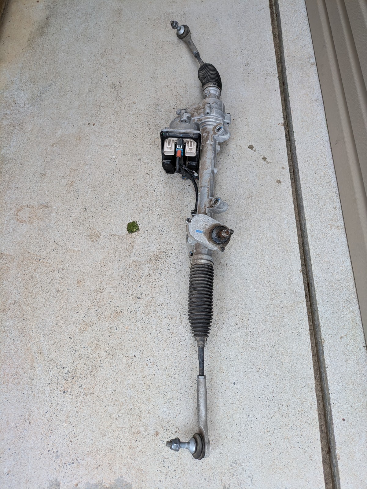 17-23 Tesla Model 3 Y Power Steering Gear Rack & Pinion Assy 1044831-00-E