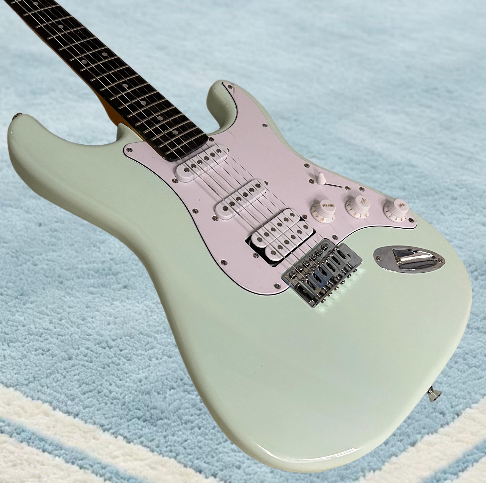 ST Electric Guitar Light Green Color Mahogany Body Rosewood Fretboard
