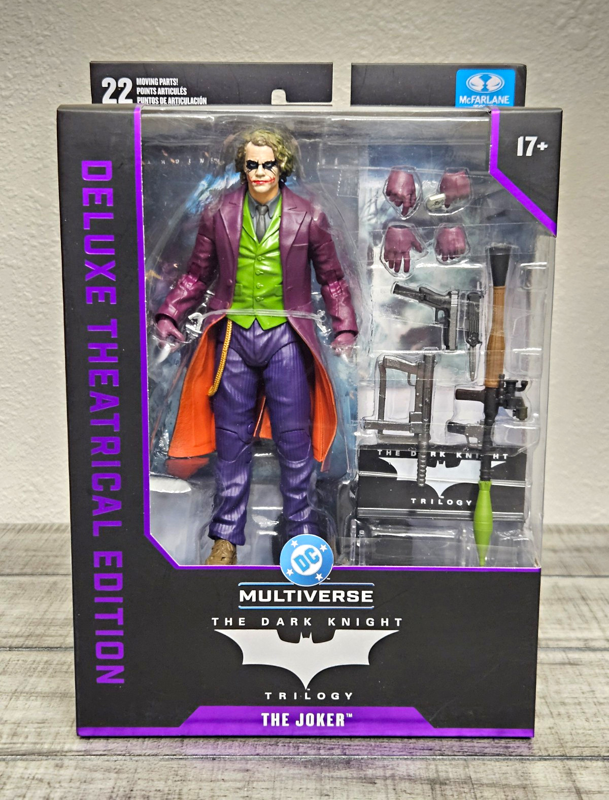 McFarlane Toys DC JOKER The Dark Knight Deluxe Theatrical Action Figure NEW