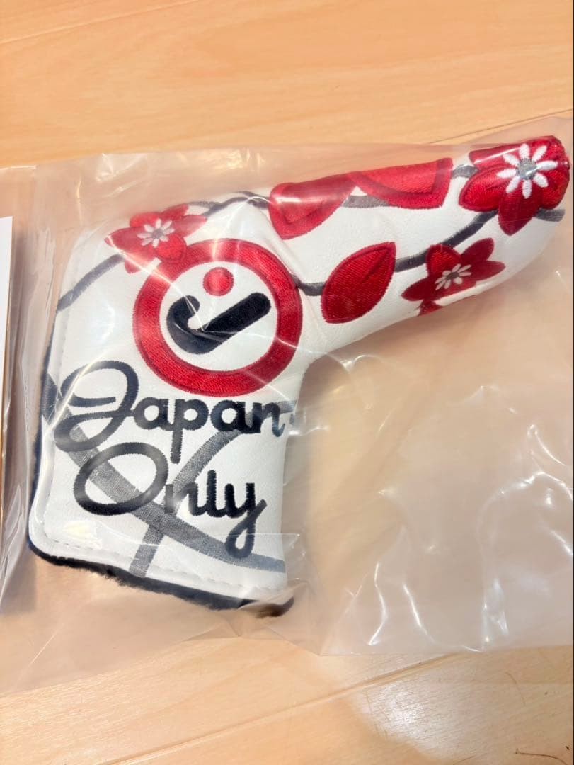 Scotty Cameron Japan Limited Flower Design Putter Headcover White Red Rare
