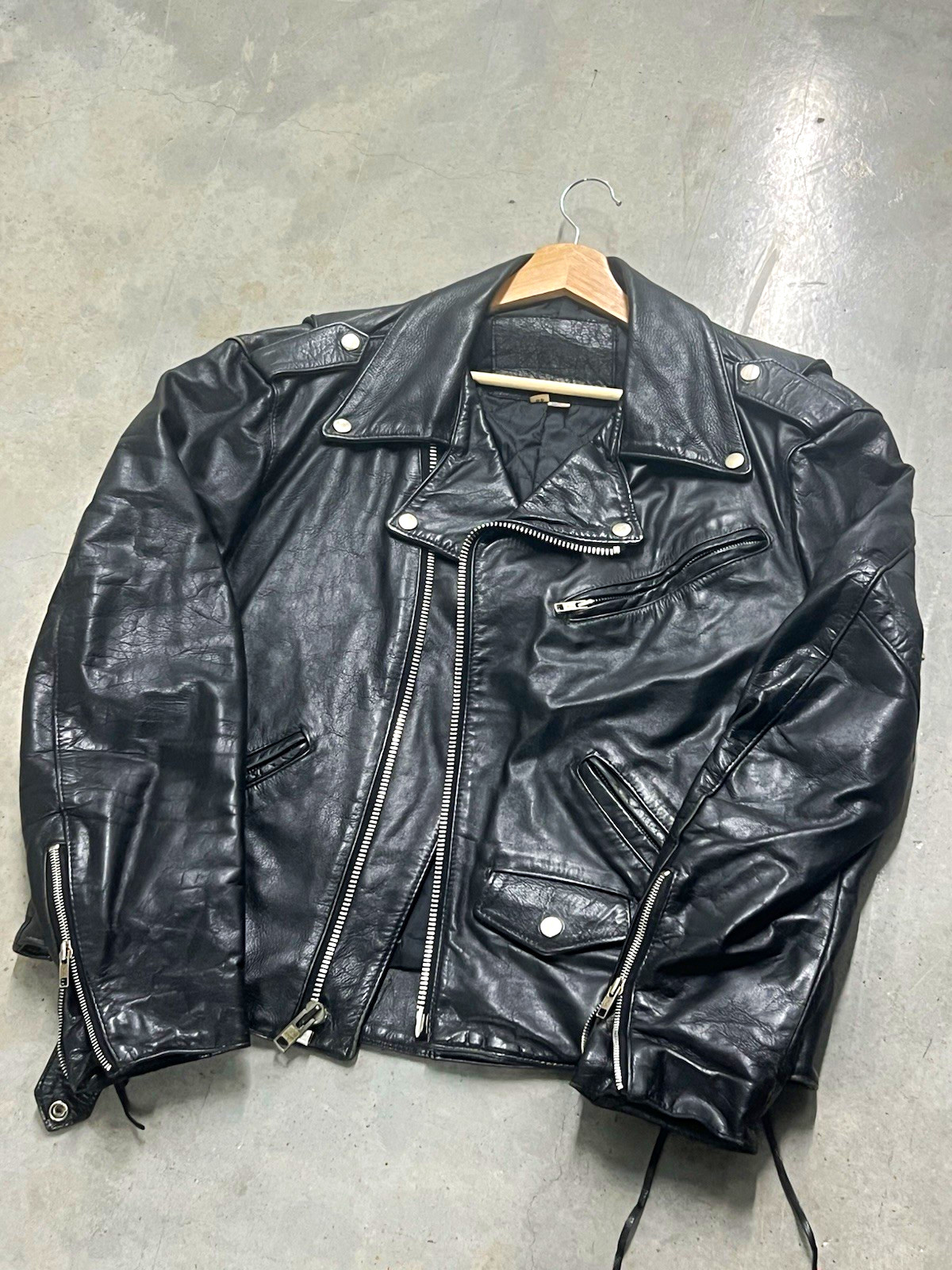 VTG 80s Harley Leather Jacket / made in USA / sz 44