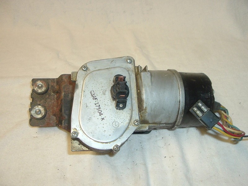 1963 1964 Ford Galaxie & Mercury Two Speed Windshield Wiper Motor C3AF-17504-K 1963 1964 Ford Galaxie & Mercury Two Speed Windshield Wiper Motor C3AF-17504-K