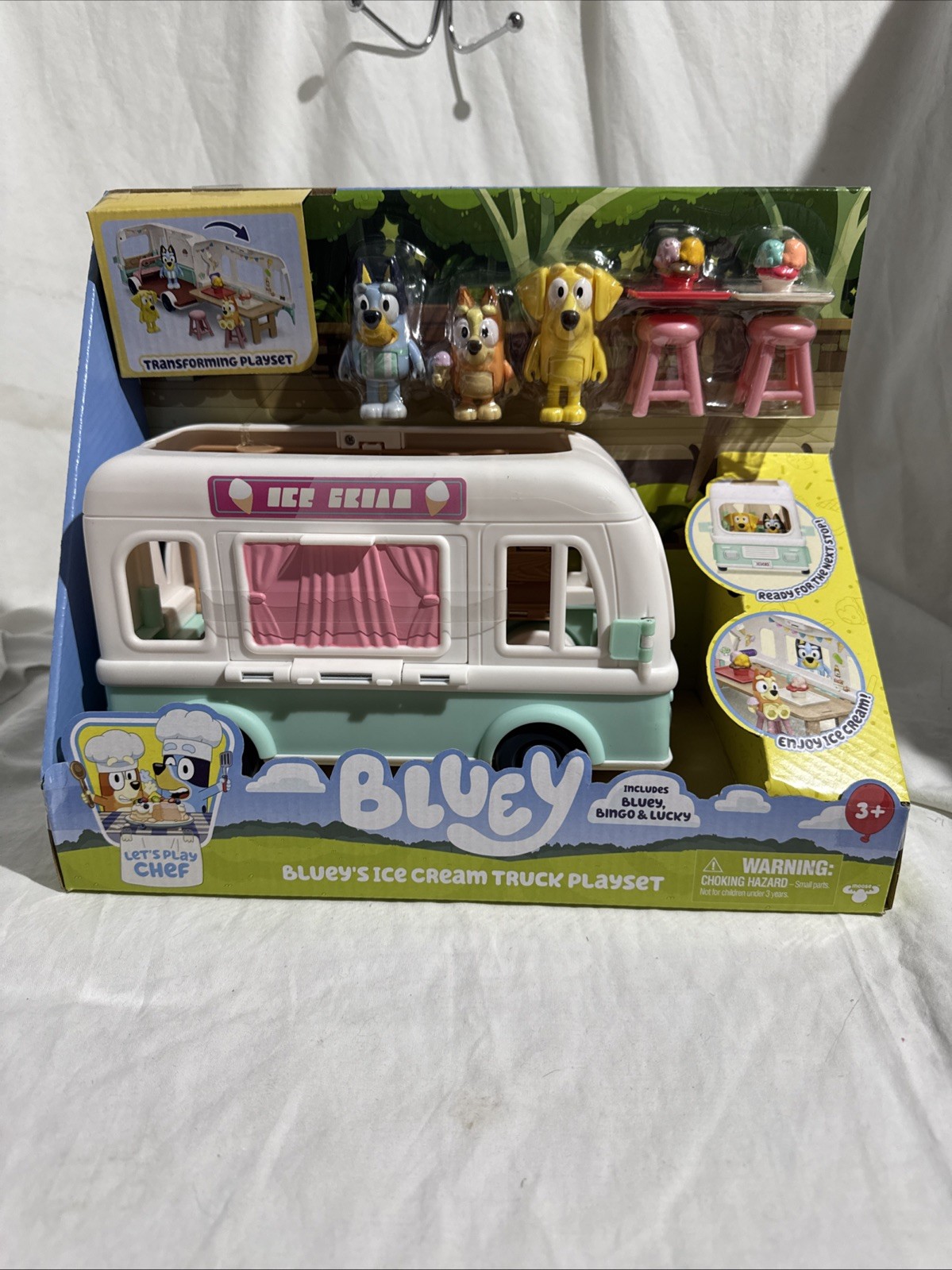 Bluey's Ice Cream Truck Playset 3 Figures Let's Play Chef Transforming Van NEW Bluey's Ice Cream Truck Playset 3 Figures Let's Play Chef Transforming Van NEW
