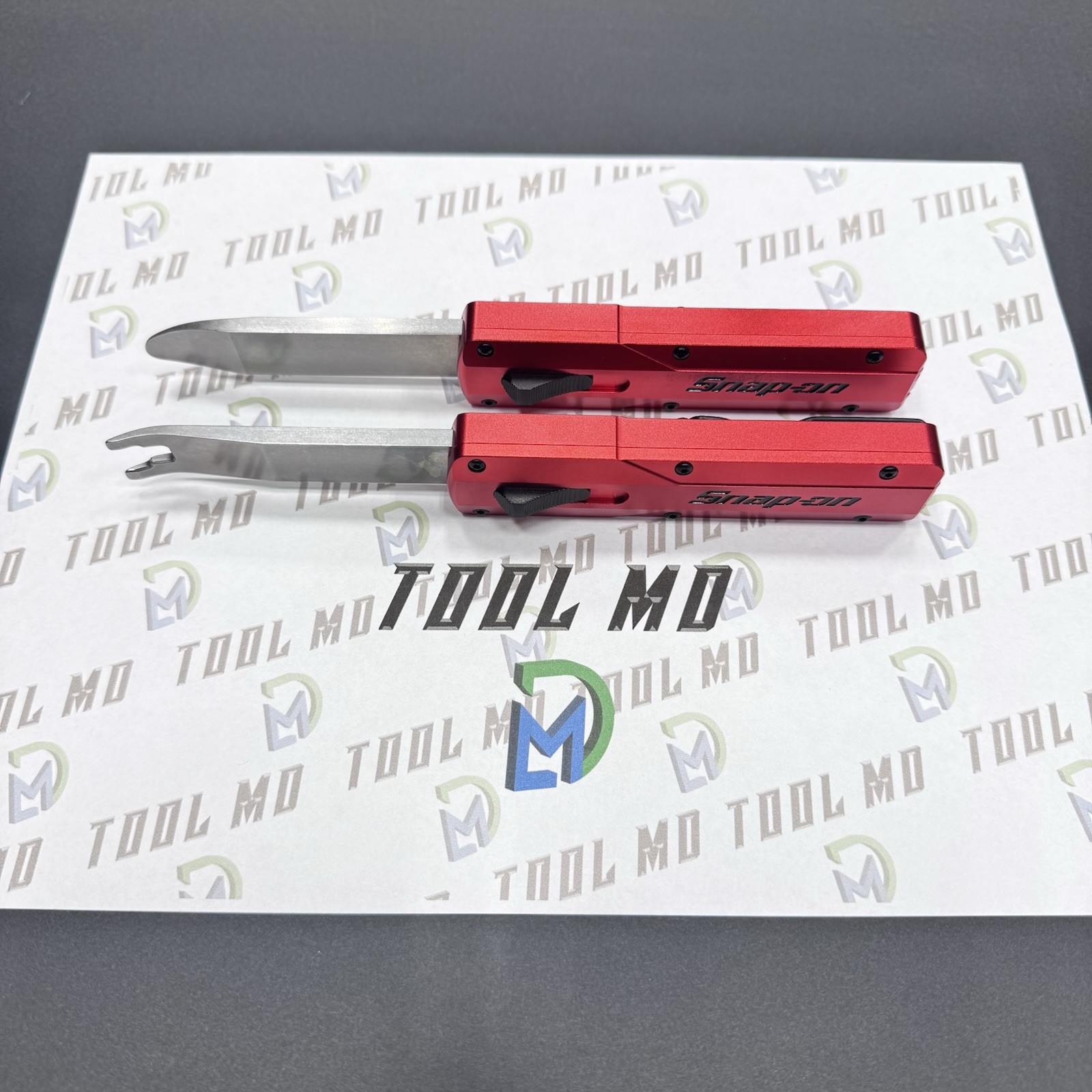 Snap-on Tools NEW 2pc RED Out The Front Retractable Pry Tool Set PBFT50 PBFT60 Snap-on Tools NEW 2pc RED Out The Front Retractable Pry Tool Set PBFT50 PBFT60