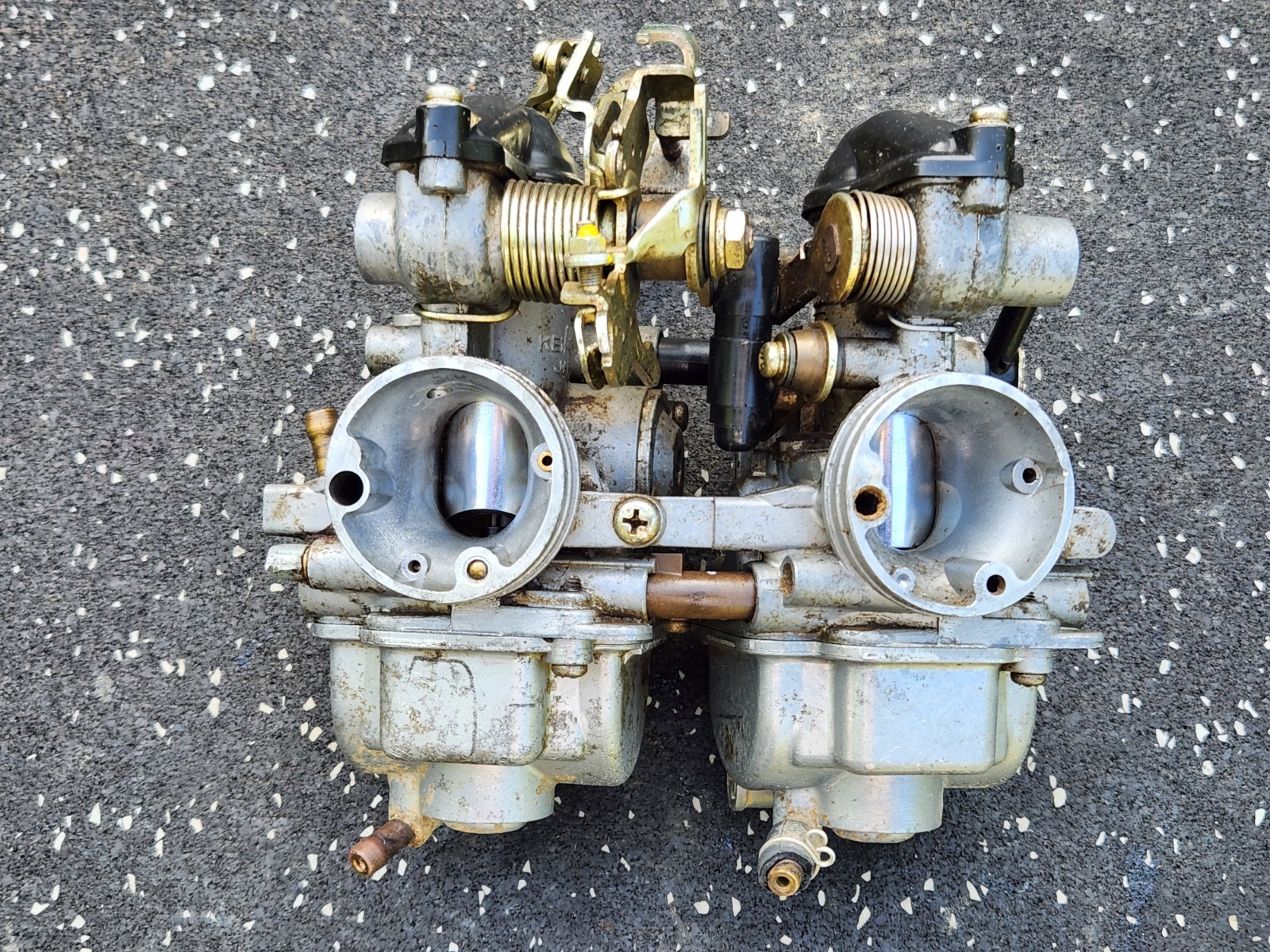 1984 / 1987 Honda XL250R OEM Keihin Dual Carburetor Assy Set 16100-KL4-004