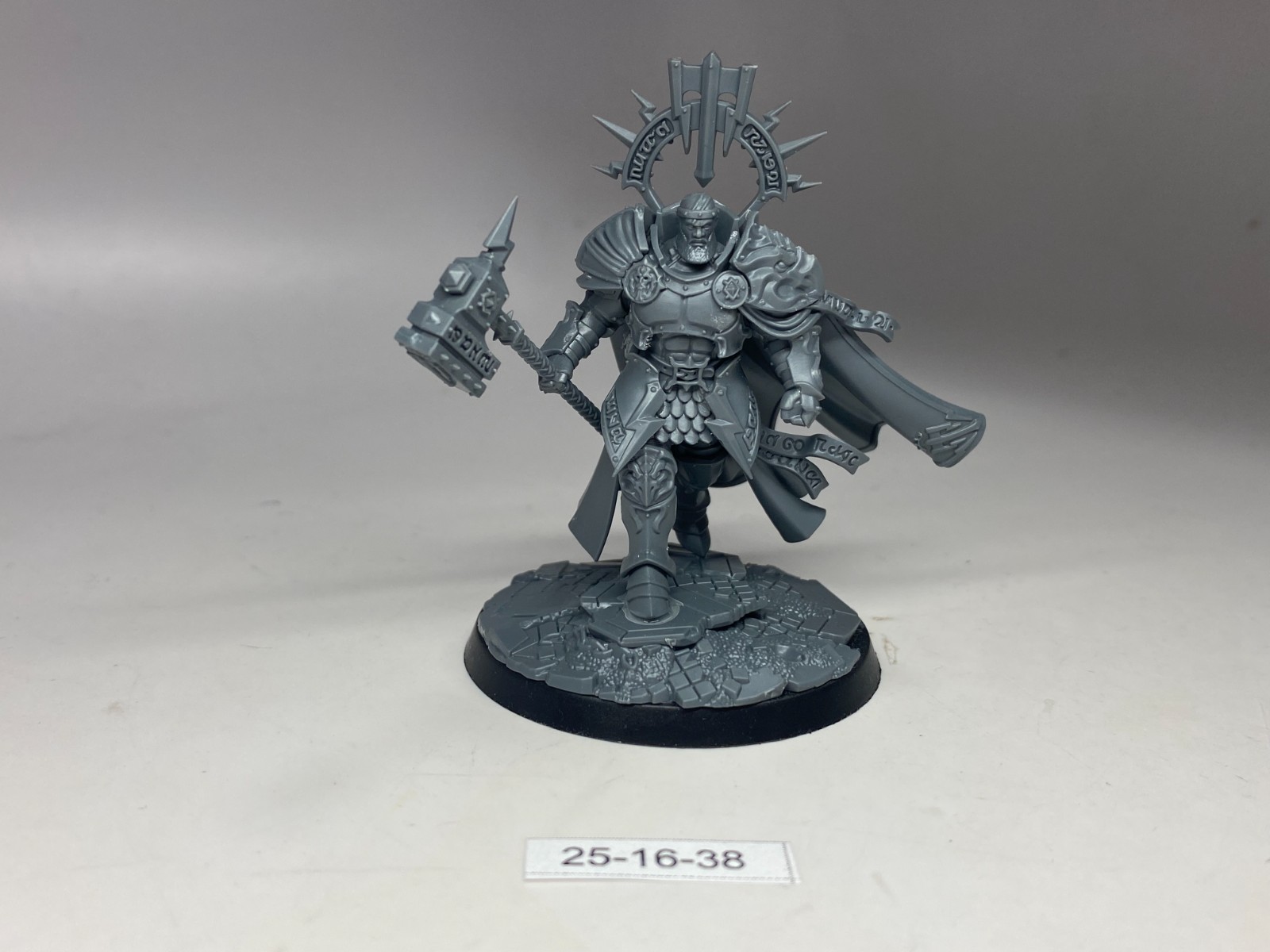 Warhammer Age of Sigmar -  Stormcast - Lord Commander Bastion Carthalos