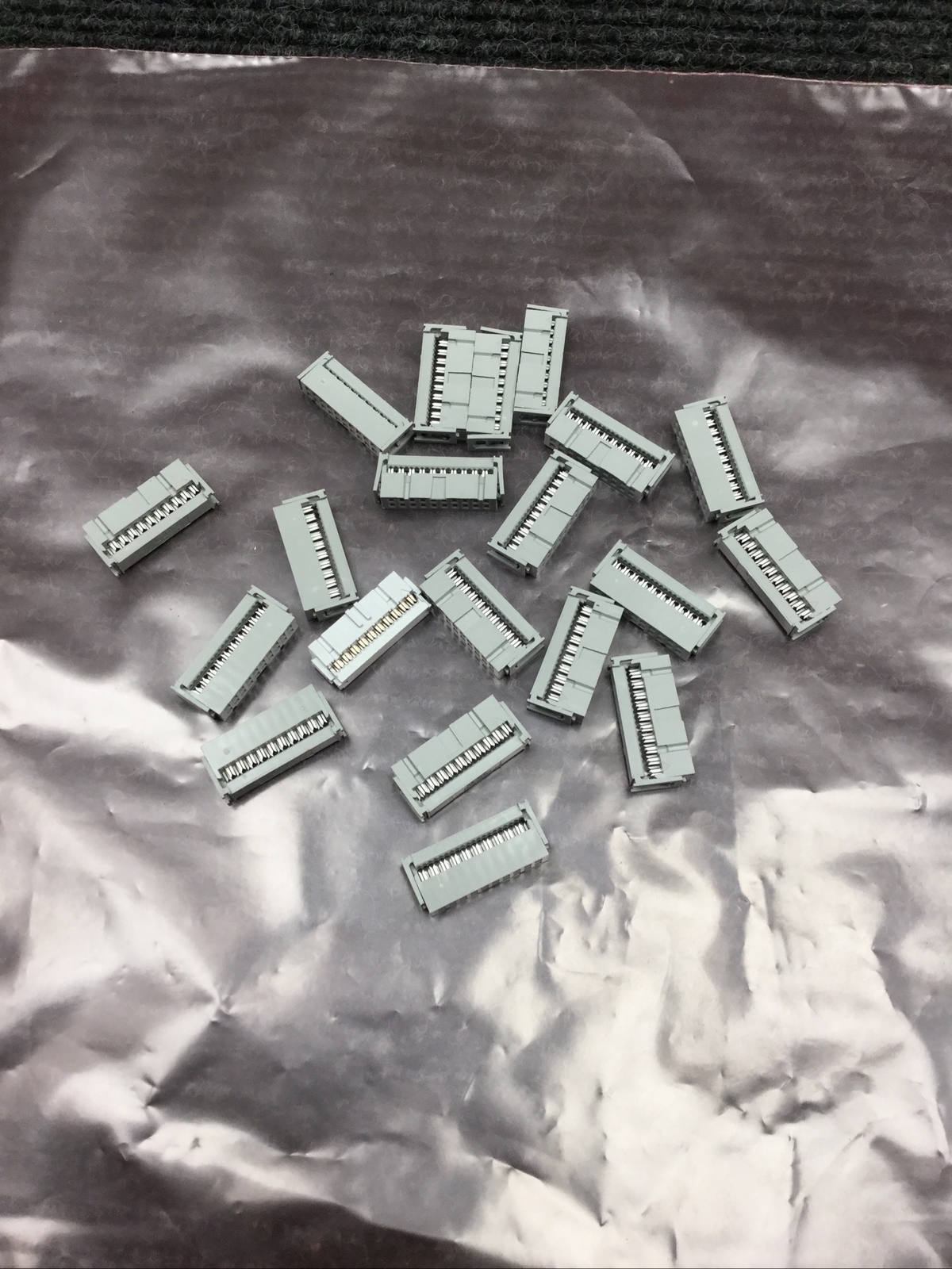 Lot of 20 Amphenol 842-812-2022-134 I/O Connector, 20POS Lot of 20 Amphenol 842-812-2022-134 I/O Connector, 20POS