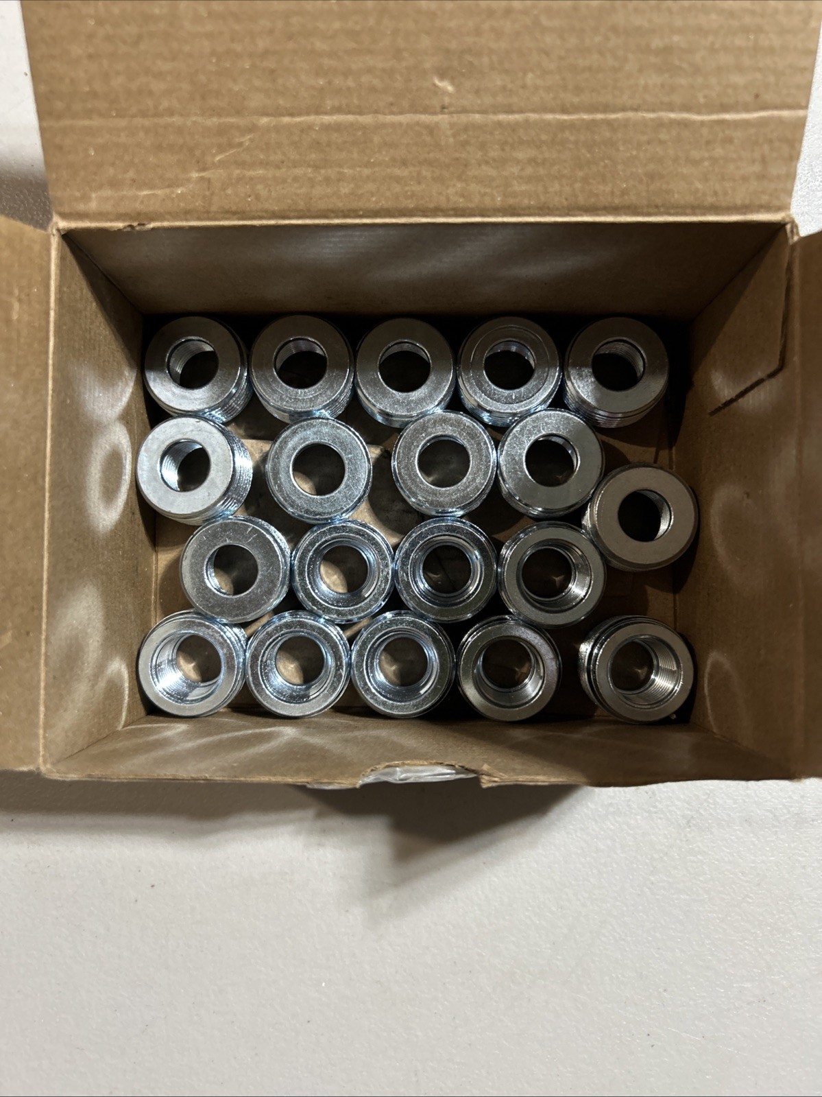 Emerson RB10050 Reducing Bushings 1 to 1/2 Inch New Old Stock QTY: 19 PCS USA Emerson RB10050 Reducing Bushings 1 to 1/2 Inch New Old Stock QTY: 19 PCS USA