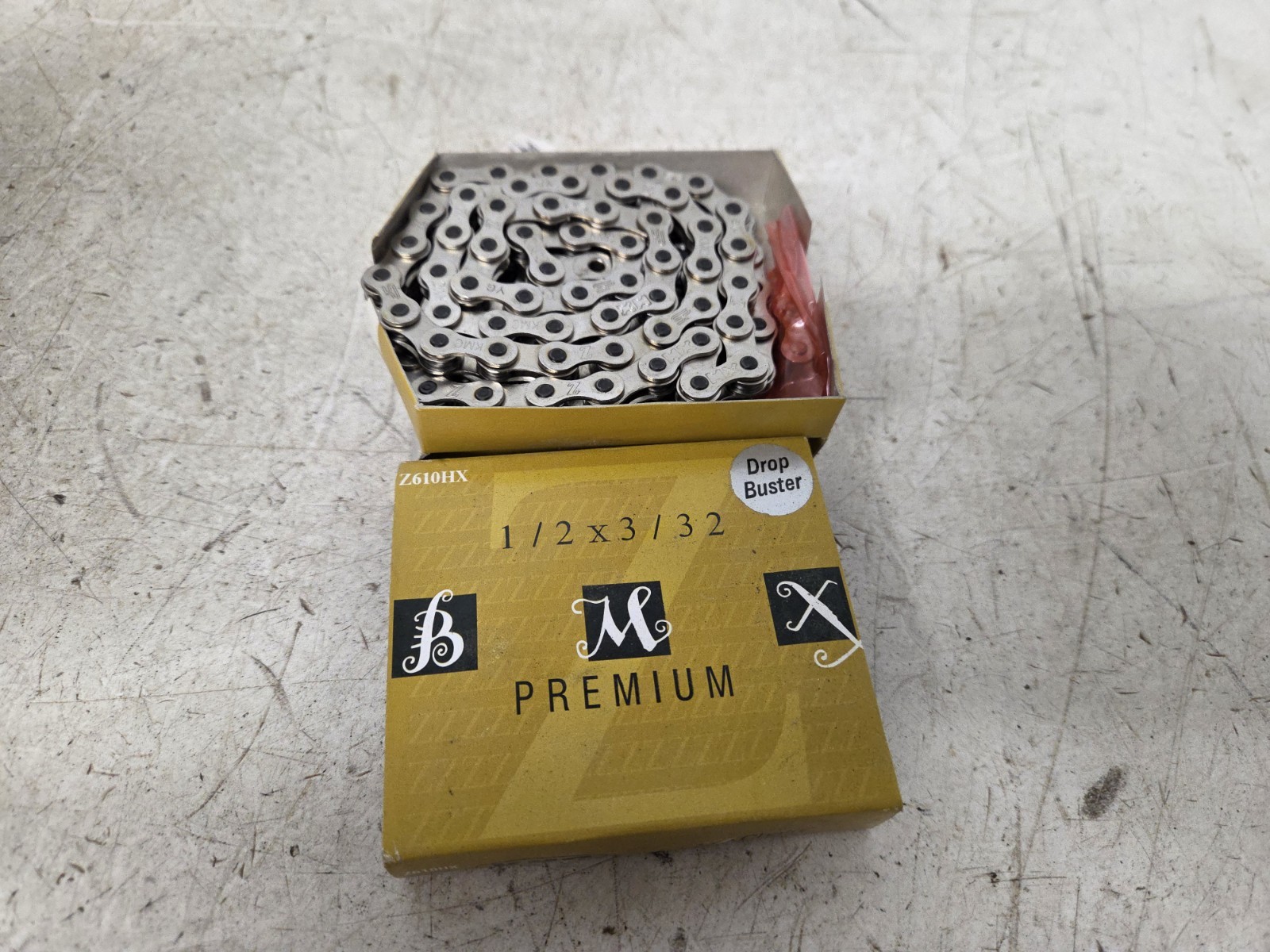 Vintage NOS - KMC Z610HX  Drop Buster Chain 1/2\