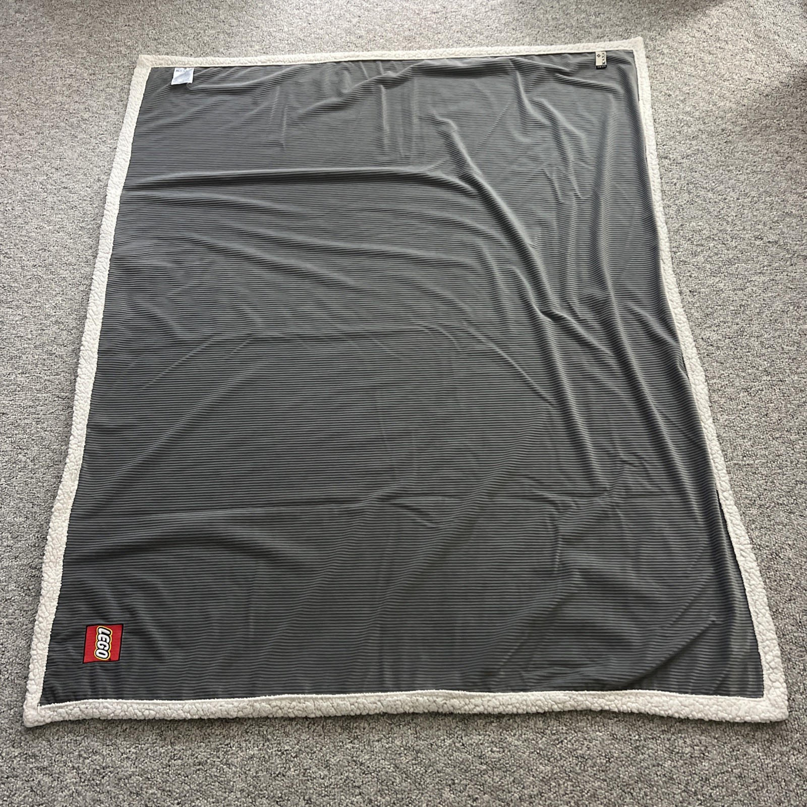 LEGO 2014 Holiday Throw Blanket Gray 4\'x6\' Employee Exclusive Limited Rare