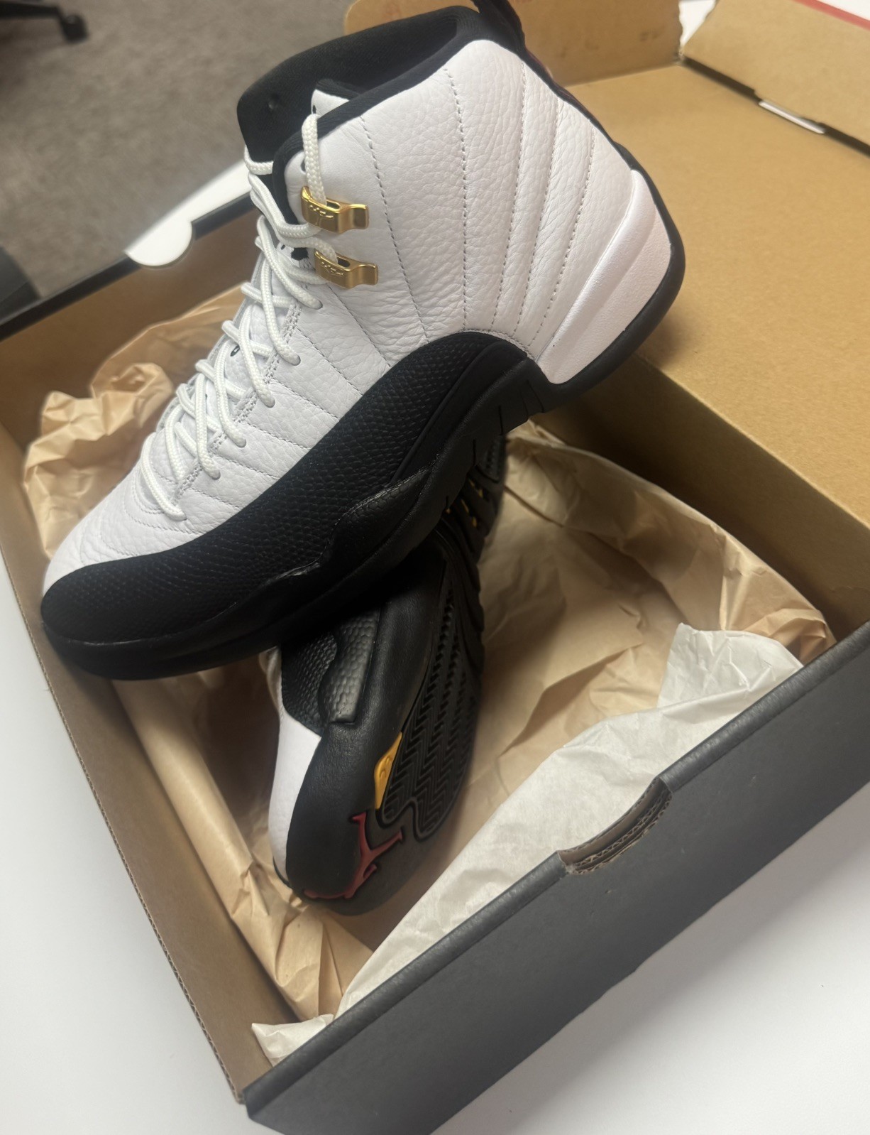 Size 8 - Jordan 12 Low Golf Taxi 2022 Size 8 - Jordan 12 Low Golf Taxi 2022