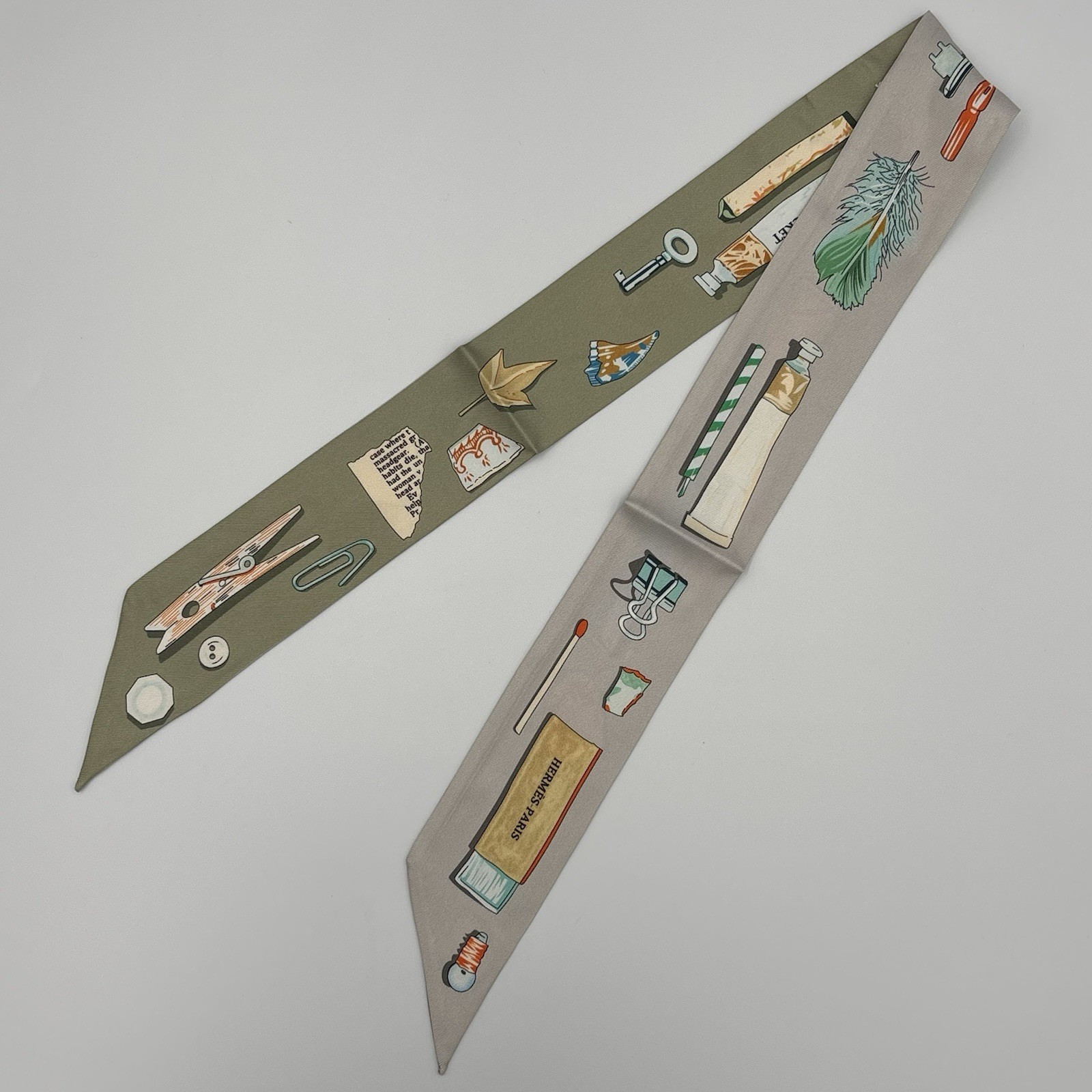 Hermès À Vos Crayons Silk Twilly Scarf Olive Taupe Khaki Keys Print
