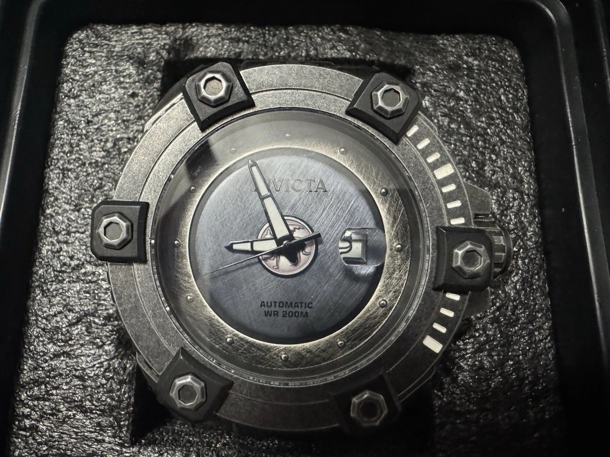 Invicta SENTRY 63mm Grand Octane Automatic – Distressed Silver – Rare Invicta SENTRY 63mm Grand Octane Automatic – Distressed Silver – Rare