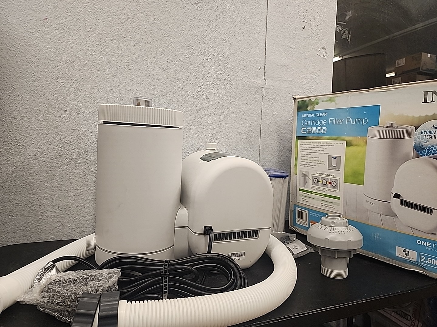 Intex C2500 2500 GPH Pool Filter Pump w/ Hoses & Timer