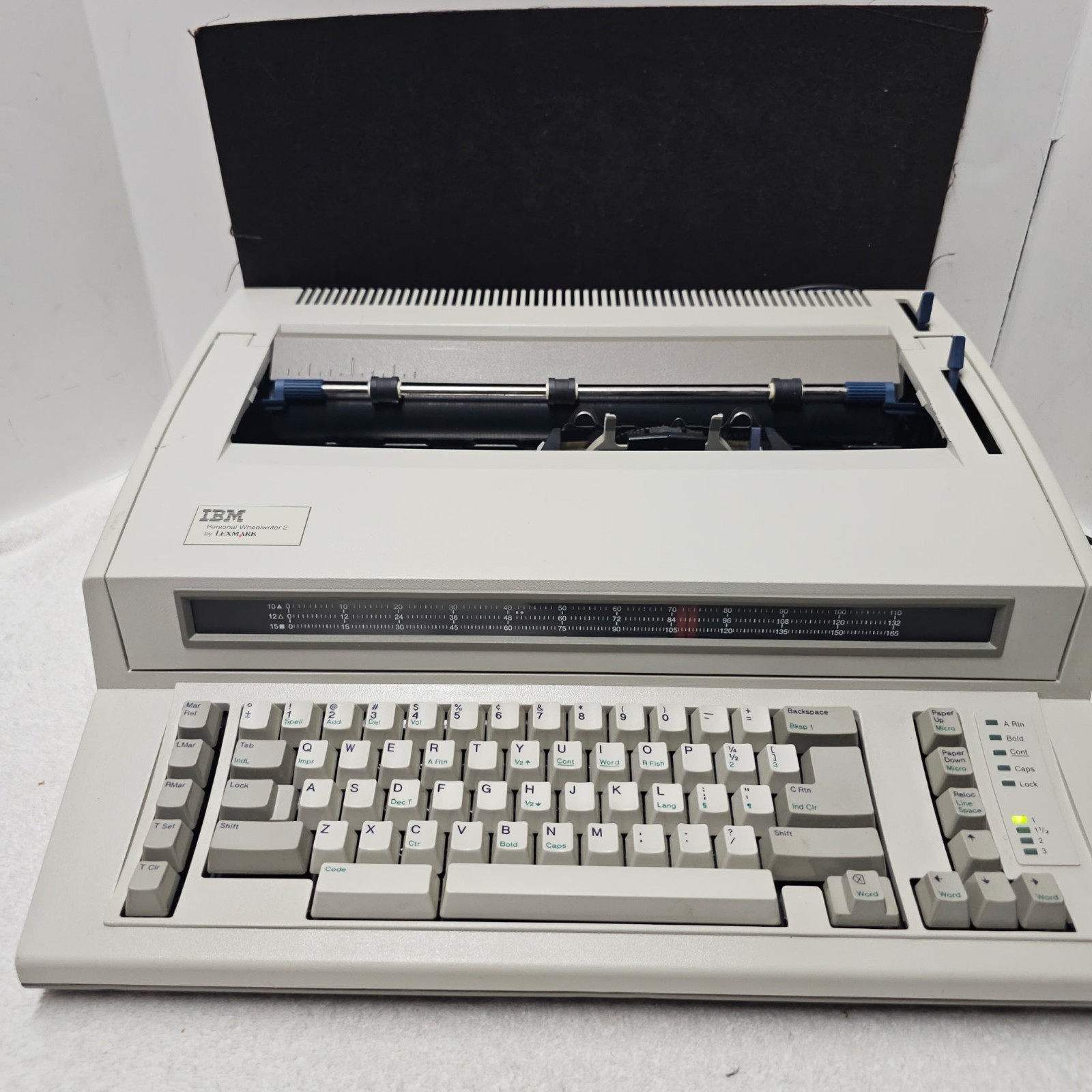 IBM Personal Wheelwriter 2 by Lexmark Electronic Typewriter 6781-023