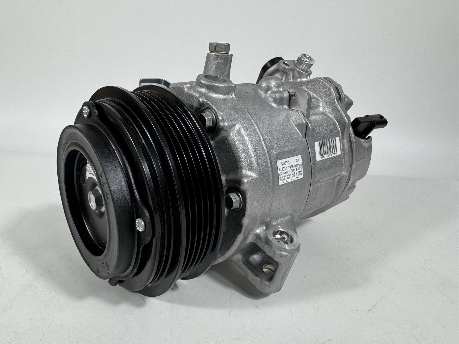 14-19 Cadillac Ats Cts Sedan 2.0l A/c Air Compressor Assembly 447250-2910