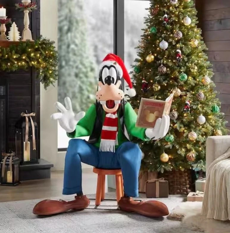 4 FT ANIMATED DISNEY\'S GOOFY CHRISTMAS ANIMATRONIC PROP