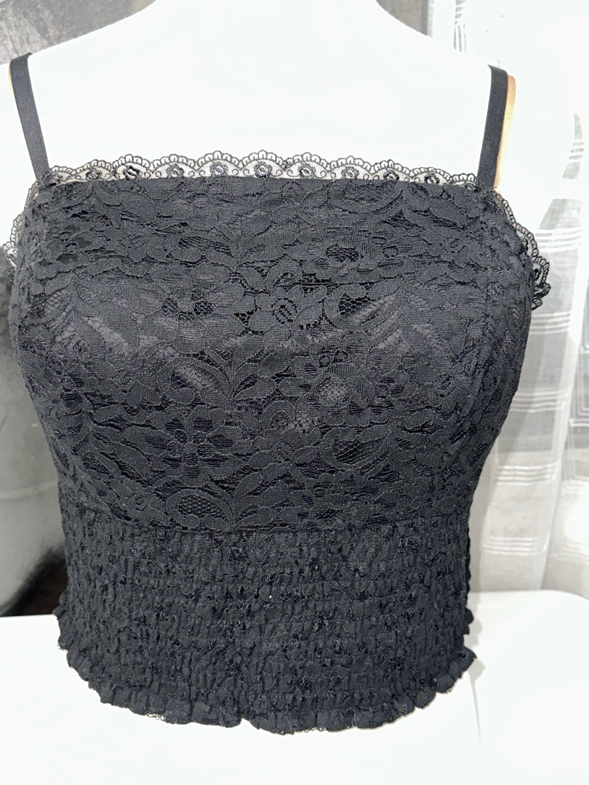 Torrid Black Floral Lace Square Neck Smocked Adjustable Strap Crop Top 2X Torrid Black Floral Lace Square Neck Smocked Adjustable Strap Crop Top 2X