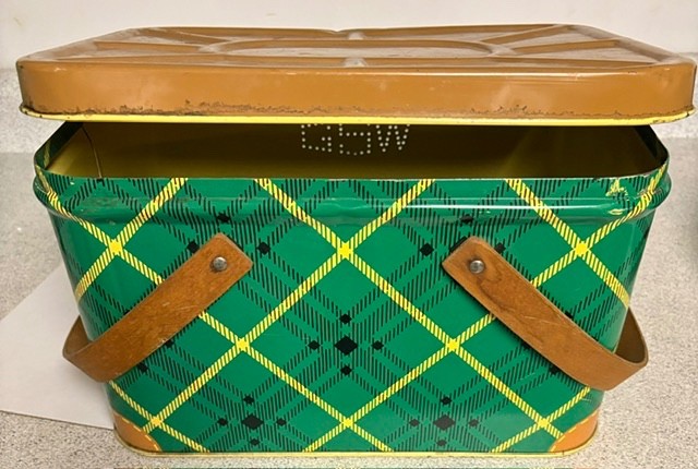 Vintage Metal/Wood Picnic Basket-GSW- Wooden Handles- Green?Yellow Vintage Metal/Wood Picnic Basket-GSW- Wooden Handles- Green?Yellow