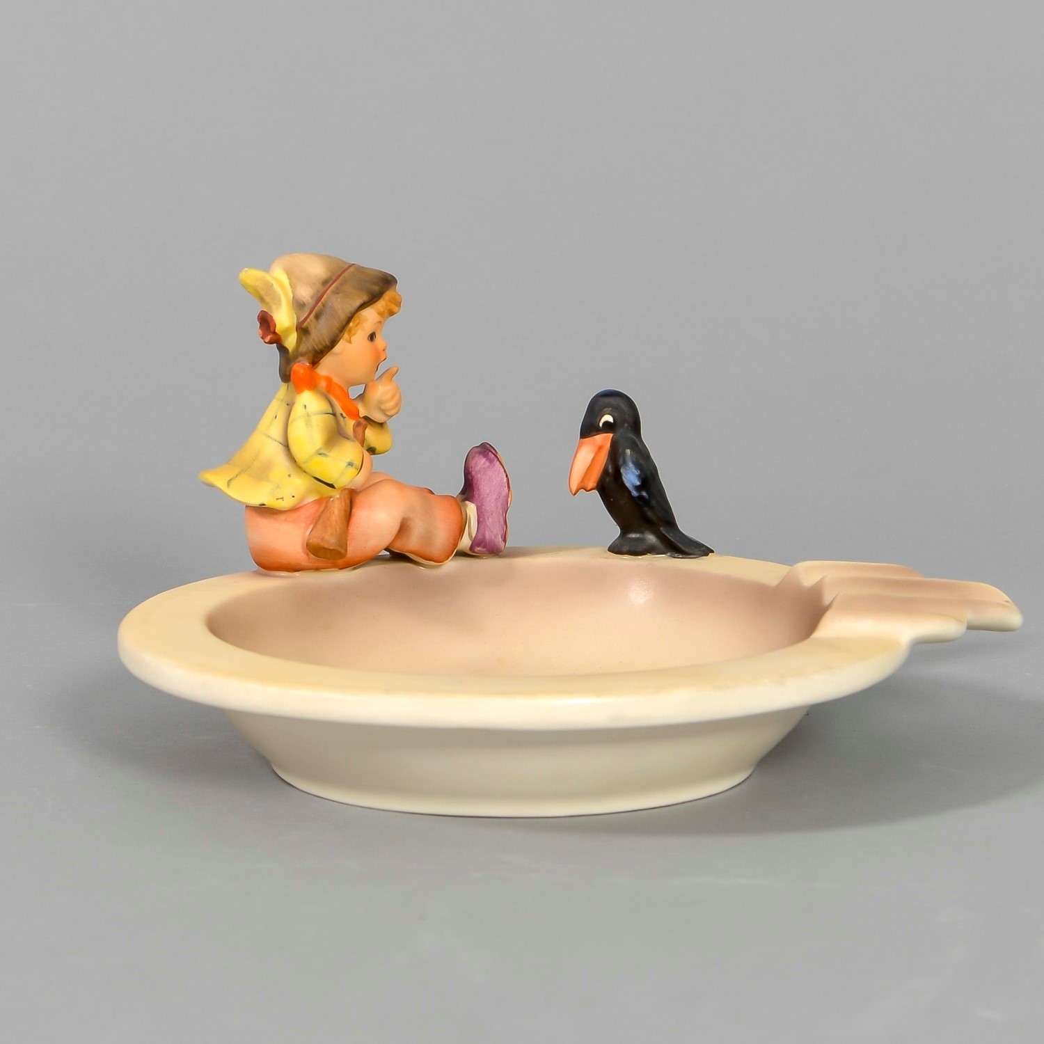 Antique Hummel Goebel Ashtray #34 \ Antique Hummel Goebel Ashtray #34 \