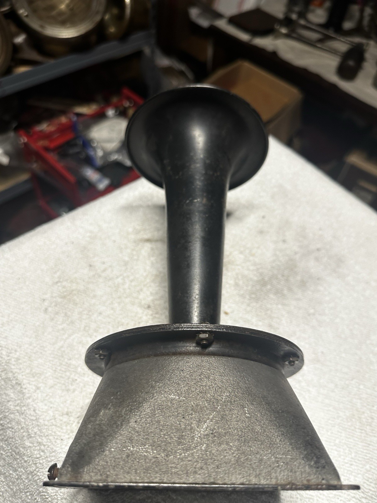 Edward Adapta Vintage Car Horn 12V  Time Era: 1940-1960