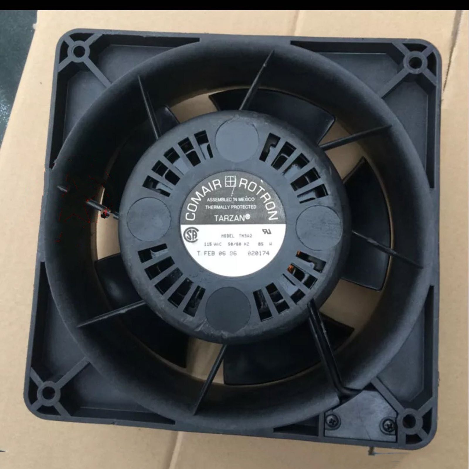1PCS New TN3A2 115VAC 85W Cooling Fan *vm