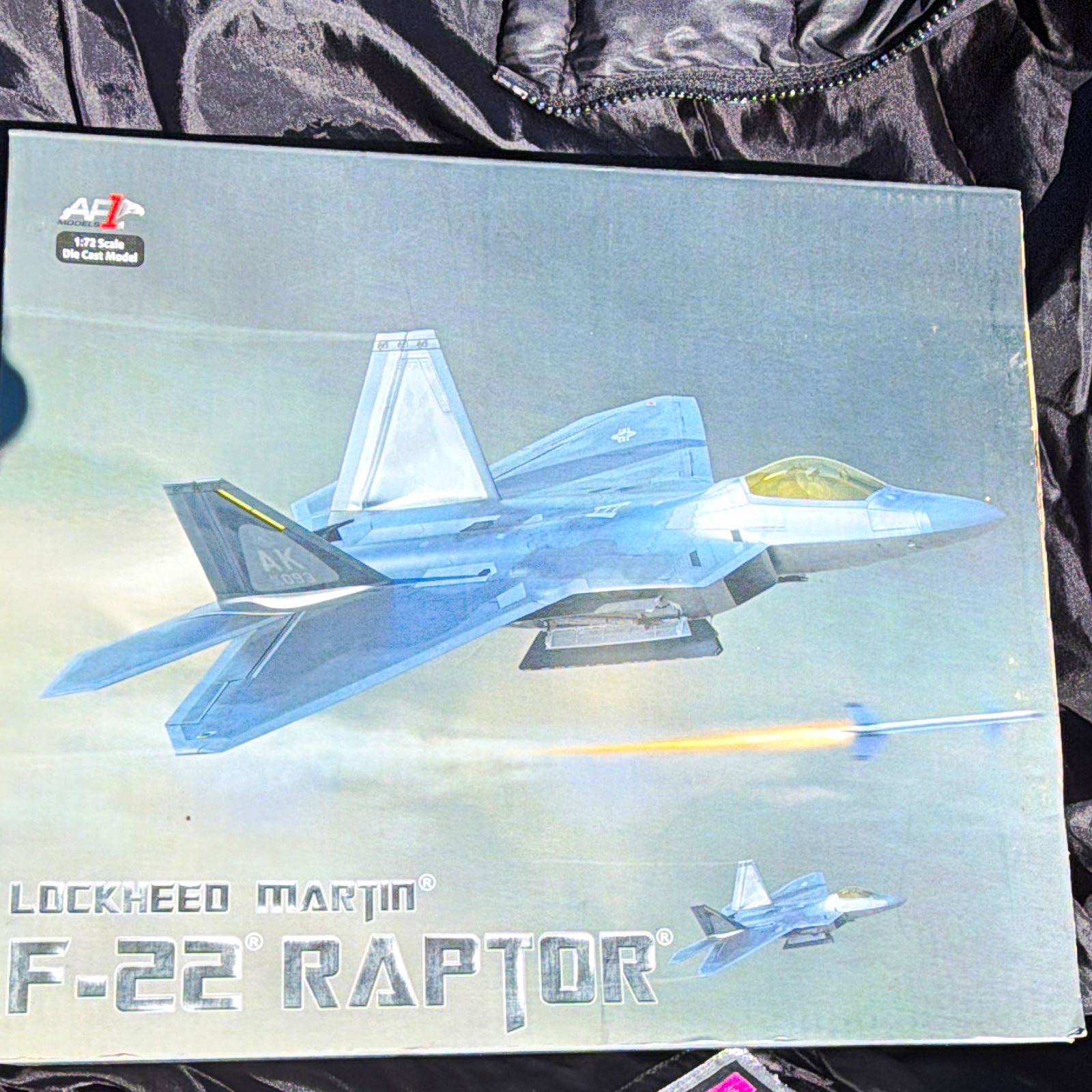 AF1 Models 1:72 Lockheed Martin F-22 Raptor Gray Diecast Pre-Built Model AF1 Models 1:72 Lockheed Martin F-22 Raptor Gray Diecast Pre-Built Model