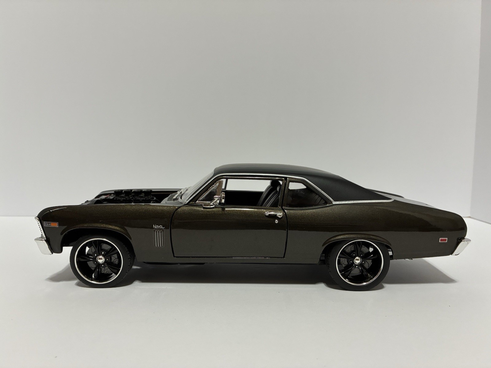 1:18 ERTL GMP Acme 1969 SS 396 Nova “Blackout” Custom Read Description